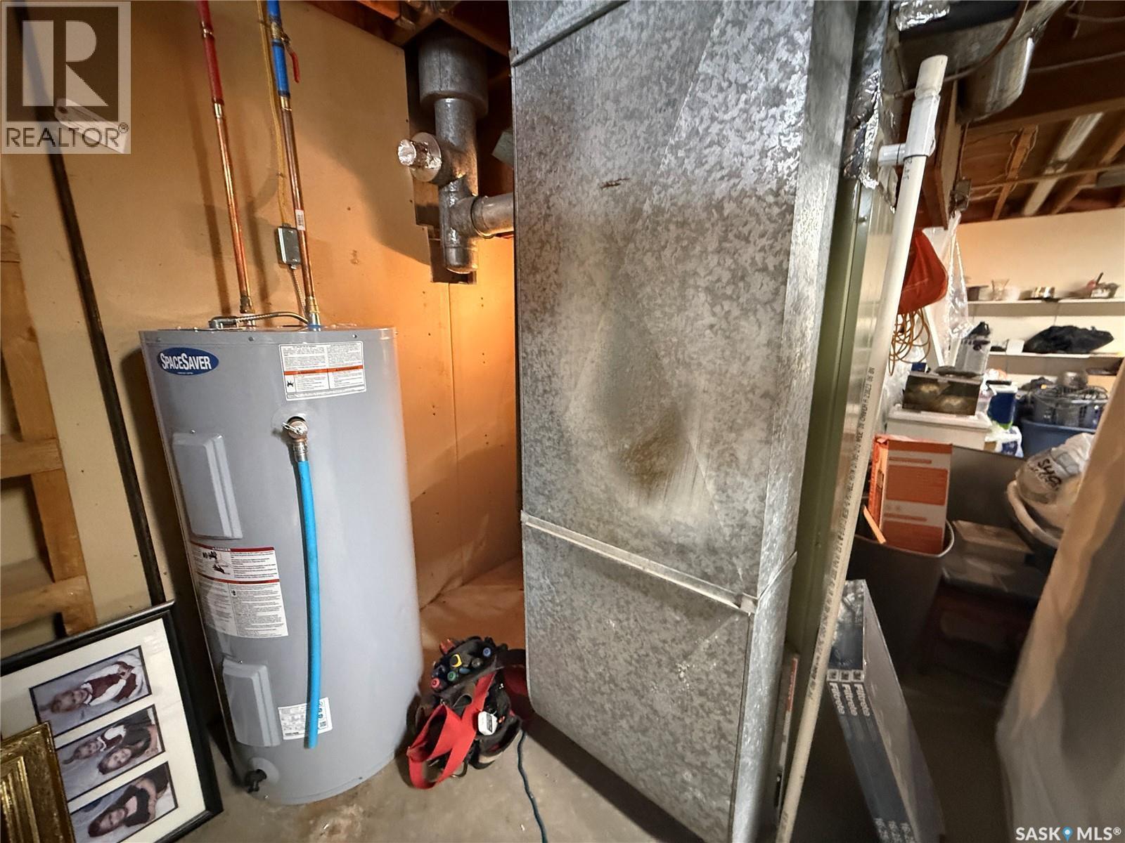 104 Main Street S, Watson, SK - Indoor Photo Showing Basement