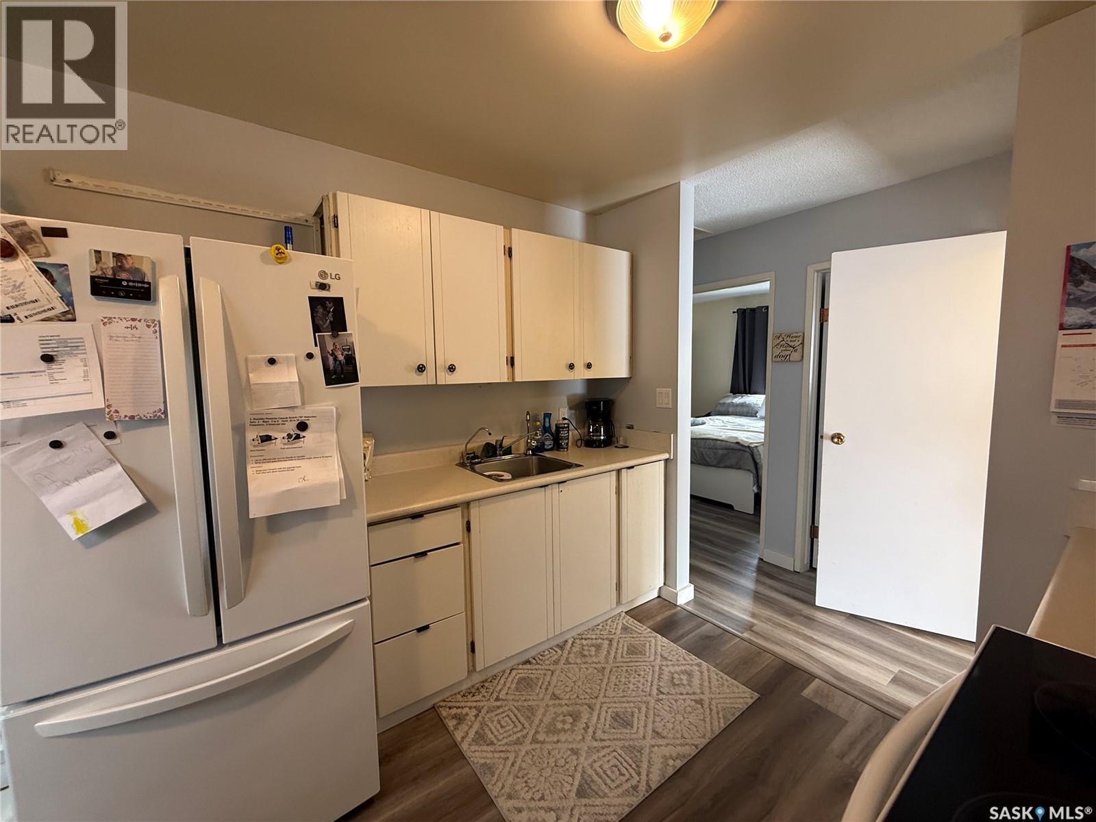 104 Main Street S, Watson, SK - Indoor Photo Showing Kitchen