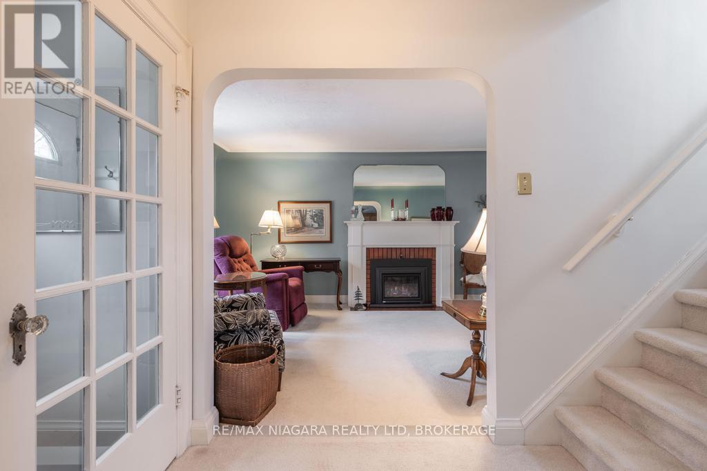 2 Gardiner Place, St. Catharines (Downtown), ON - Indoor Photo Showing Other Room With Fireplace