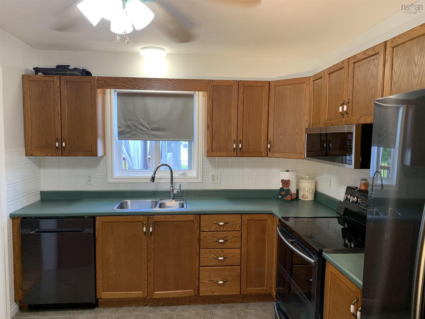 1 Cassandra Drive, Dartmouth, NS