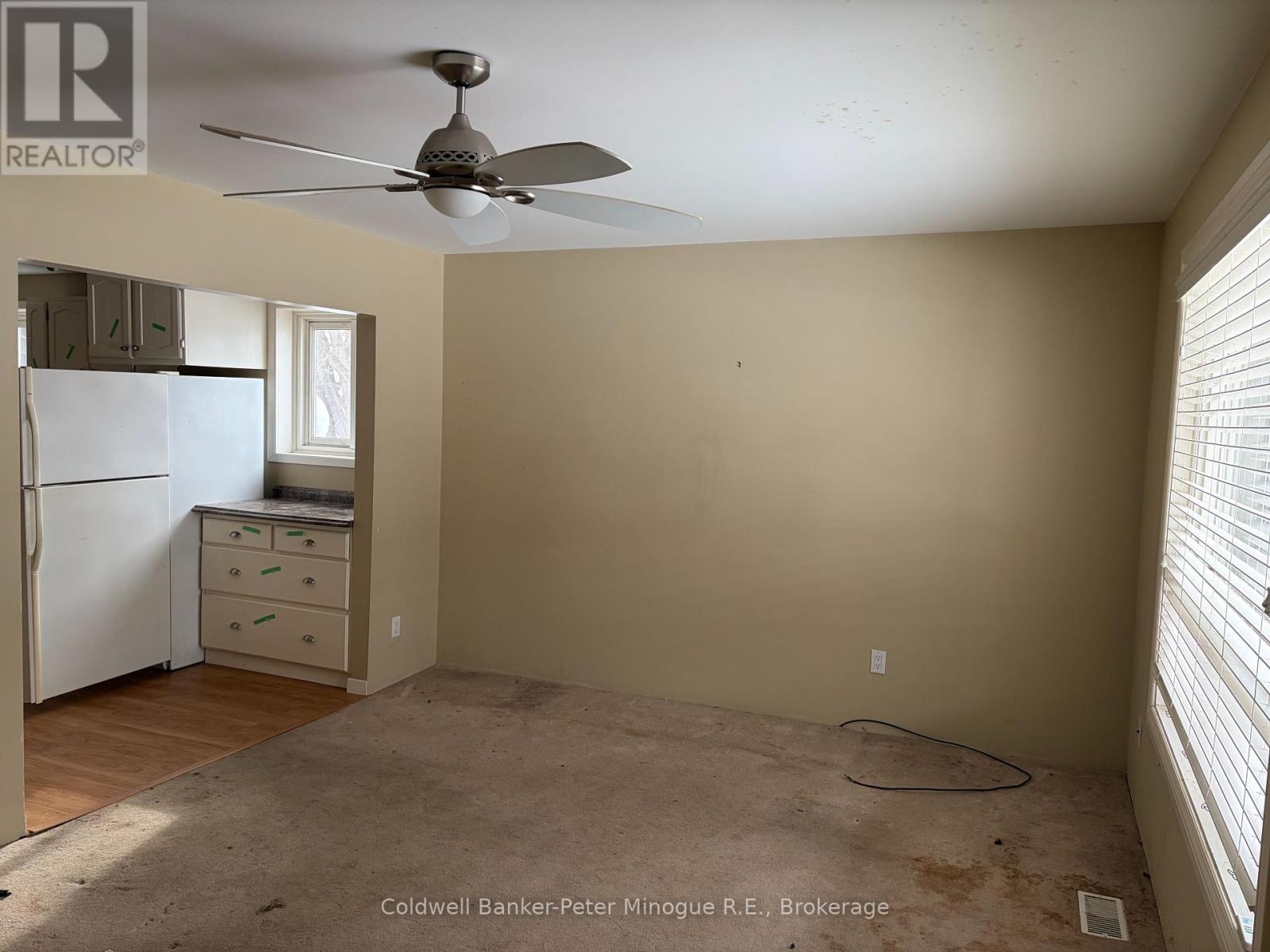 442 Mcleod Street, North Bay (Central), ON - Indoor Photo Showing Kitchen