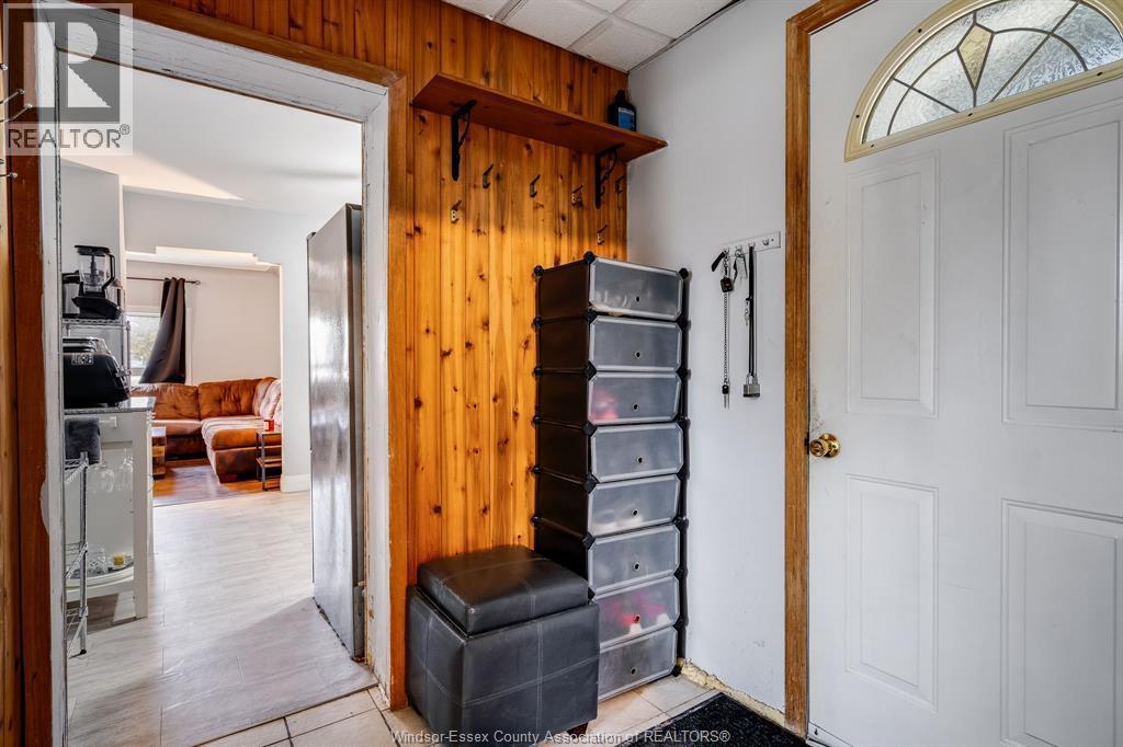 672 Talbot Road, Maidstone, ON - Indoor Photo Showing Other Room