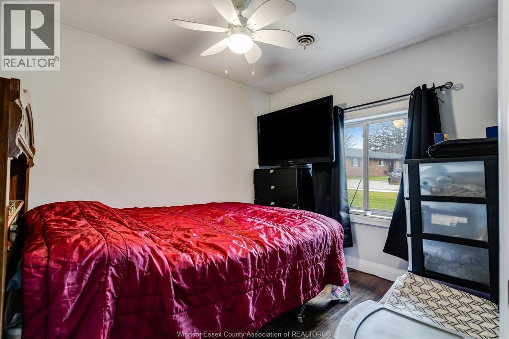 672 Talbot Road, Maidstone, ON - Indoor Photo Showing Bedroom