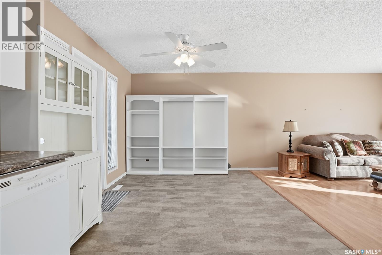 538 Bowman Lane, Saskatoon, SK - Indoor