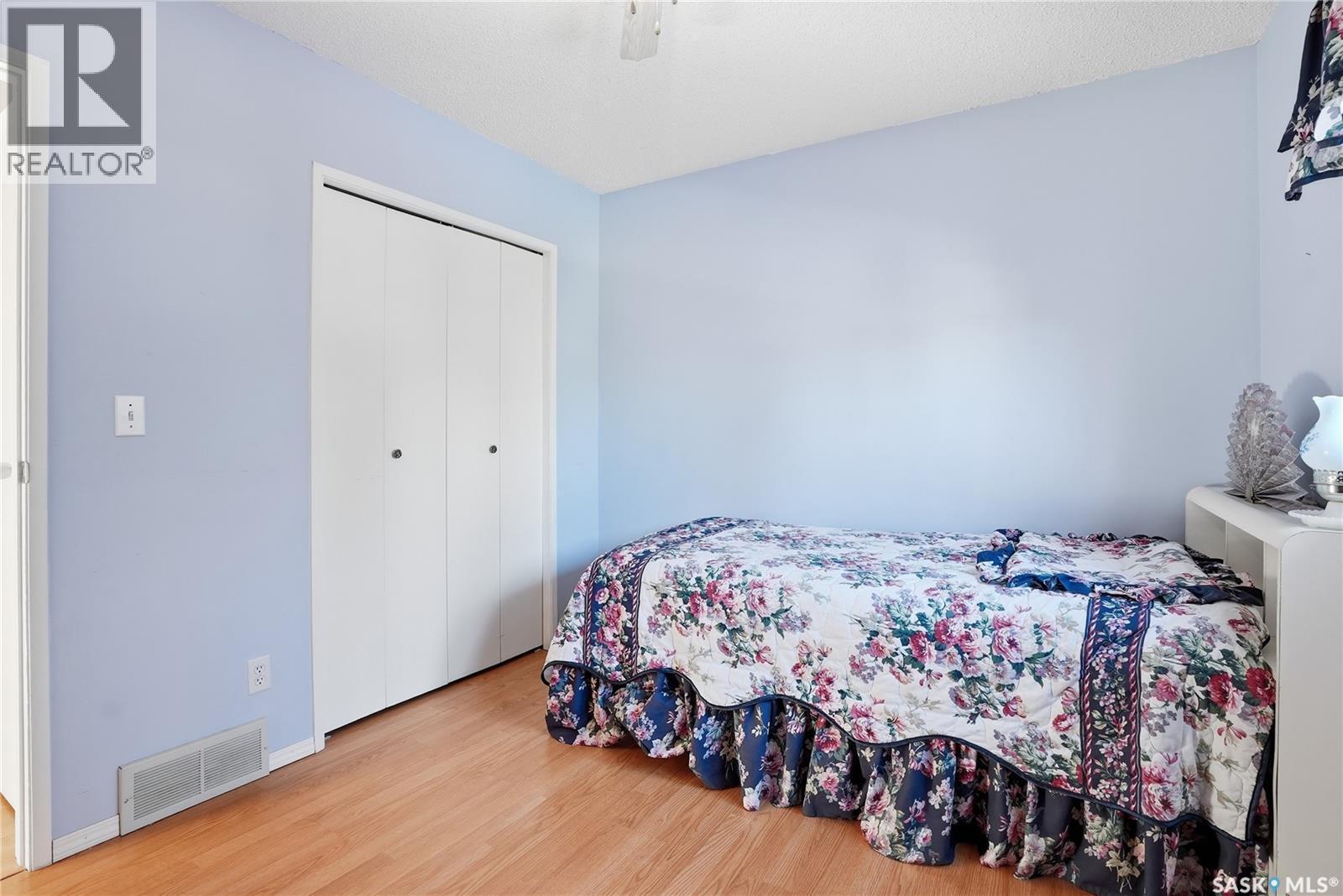 538 Bowman Lane, Saskatoon, SK - Indoor Photo Showing Bedroom
