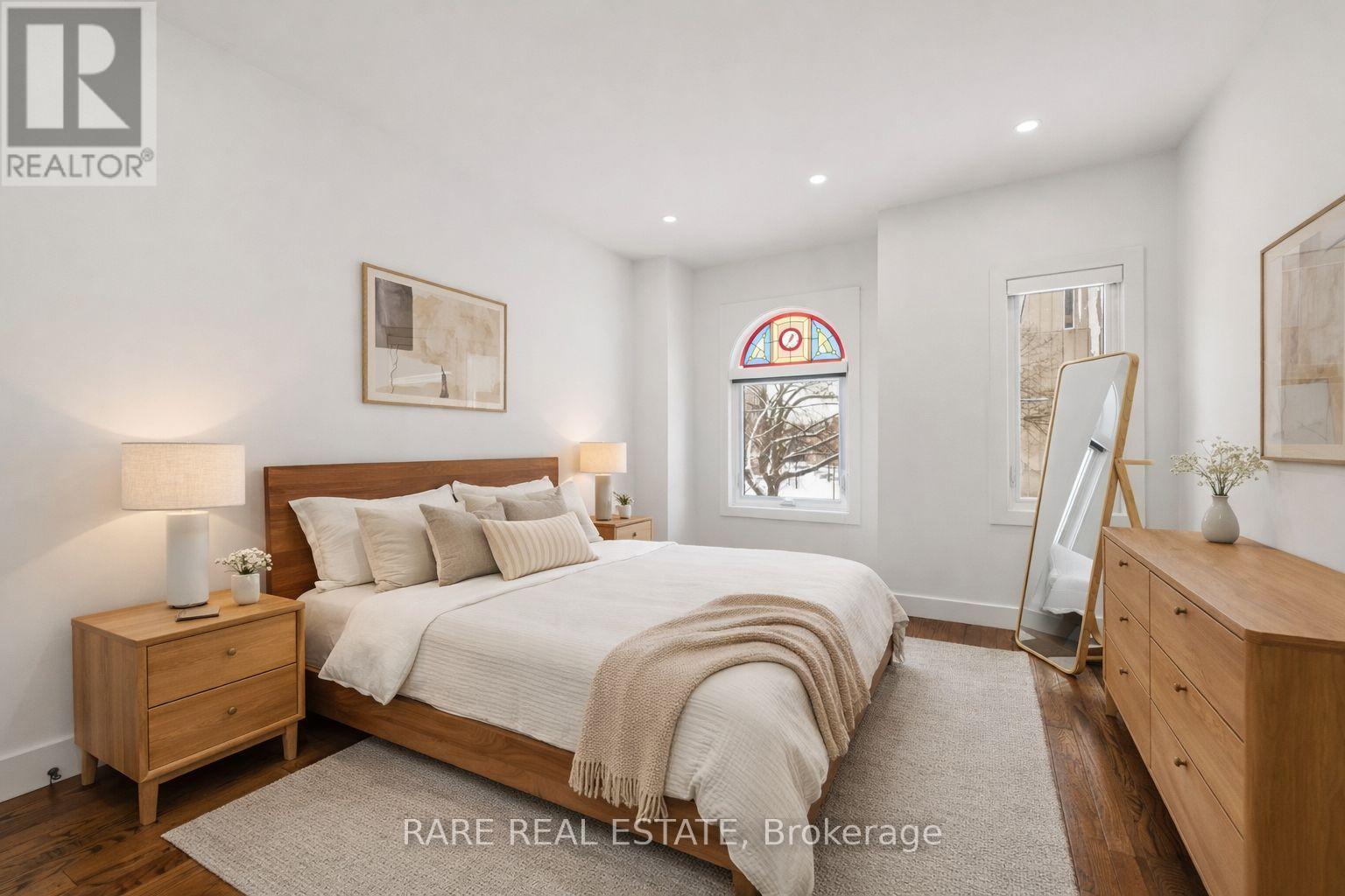 223 1/2 Borden Street, Toronto, ON - Indoor Photo Showing Bedroom