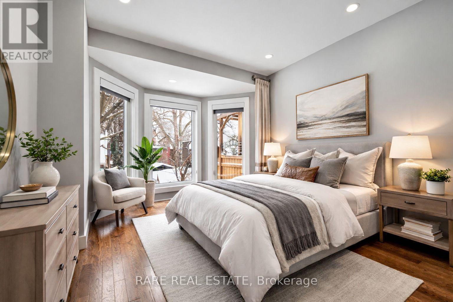 223 1/2 Borden Street, Toronto, ON - Indoor Photo Showing Bedroom