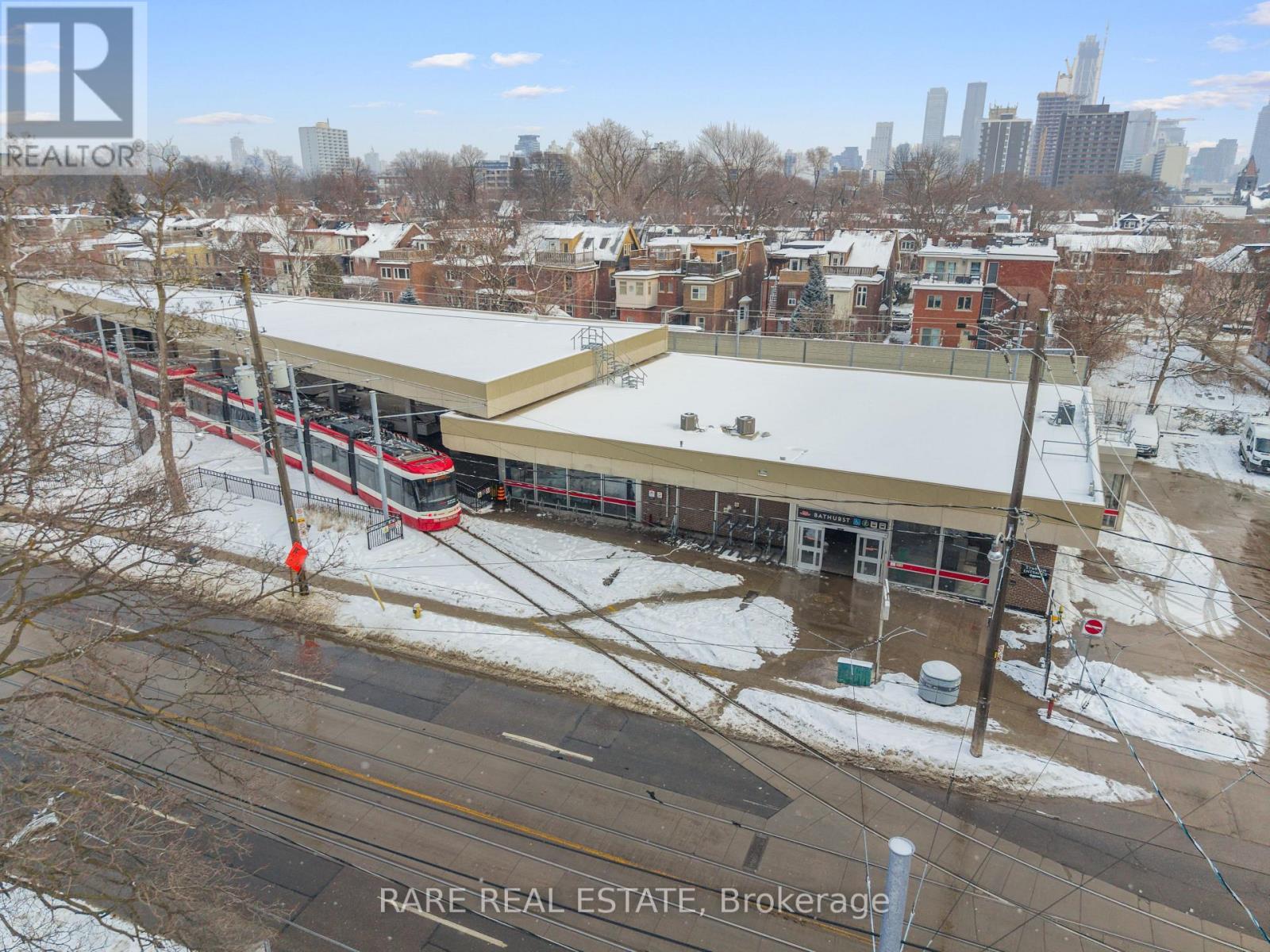 223 1/2 Borden Street, Toronto, ON - Outdoor