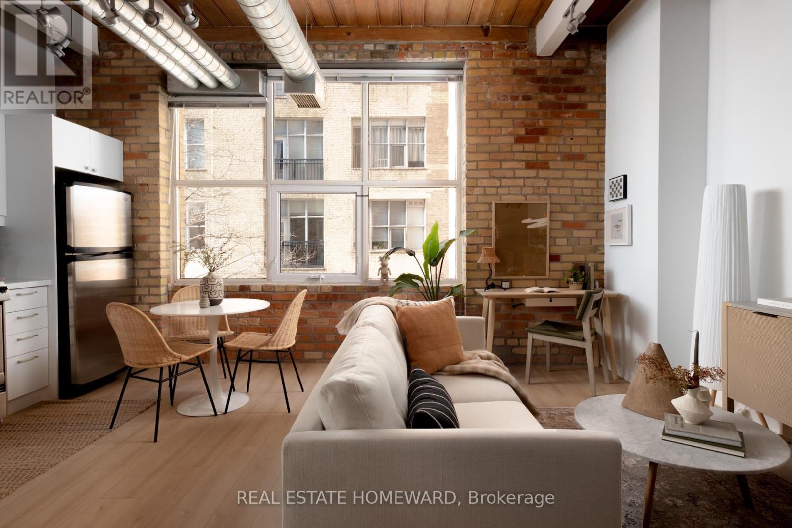 321 - 955 Queen Street W, Toronto, ON - Indoor