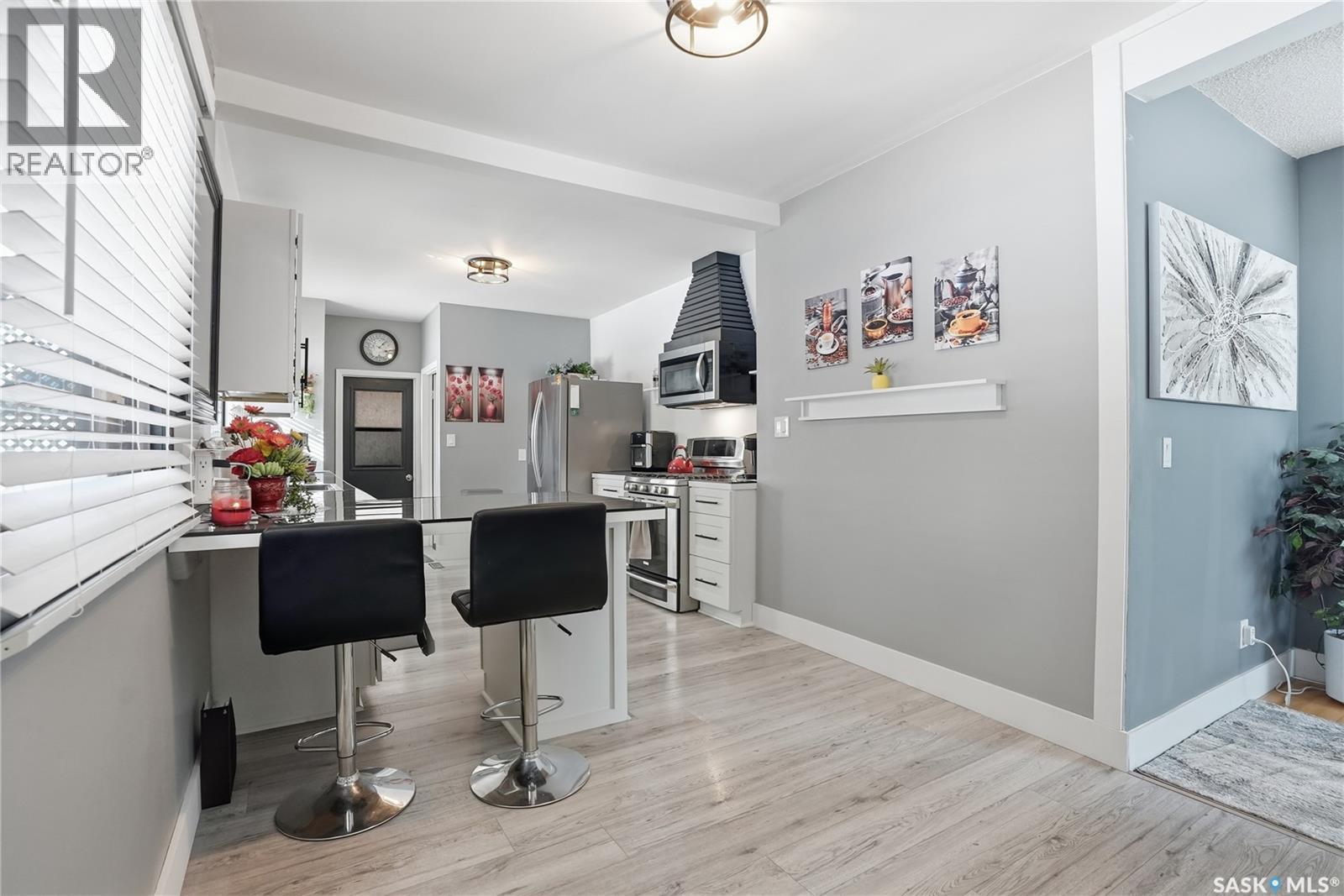 408 1St Street S, Waldheim, SK - Indoor Photo Showing Kitchen