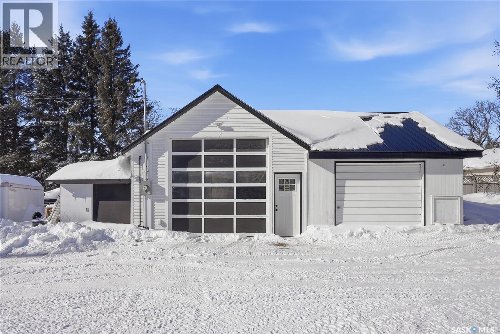 408 1St Street S, Waldheim, SK - Outdoor