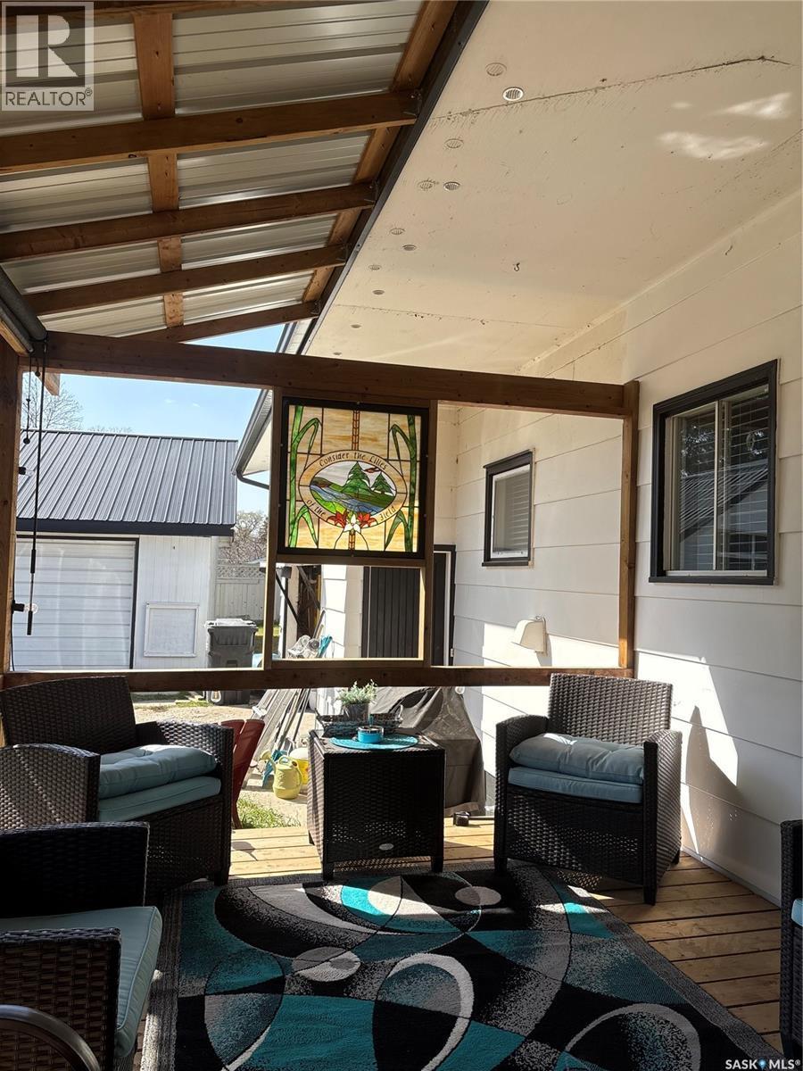 408 1St Street S, Waldheim, SK - Outdoor With Deck Patio Veranda With Exterior