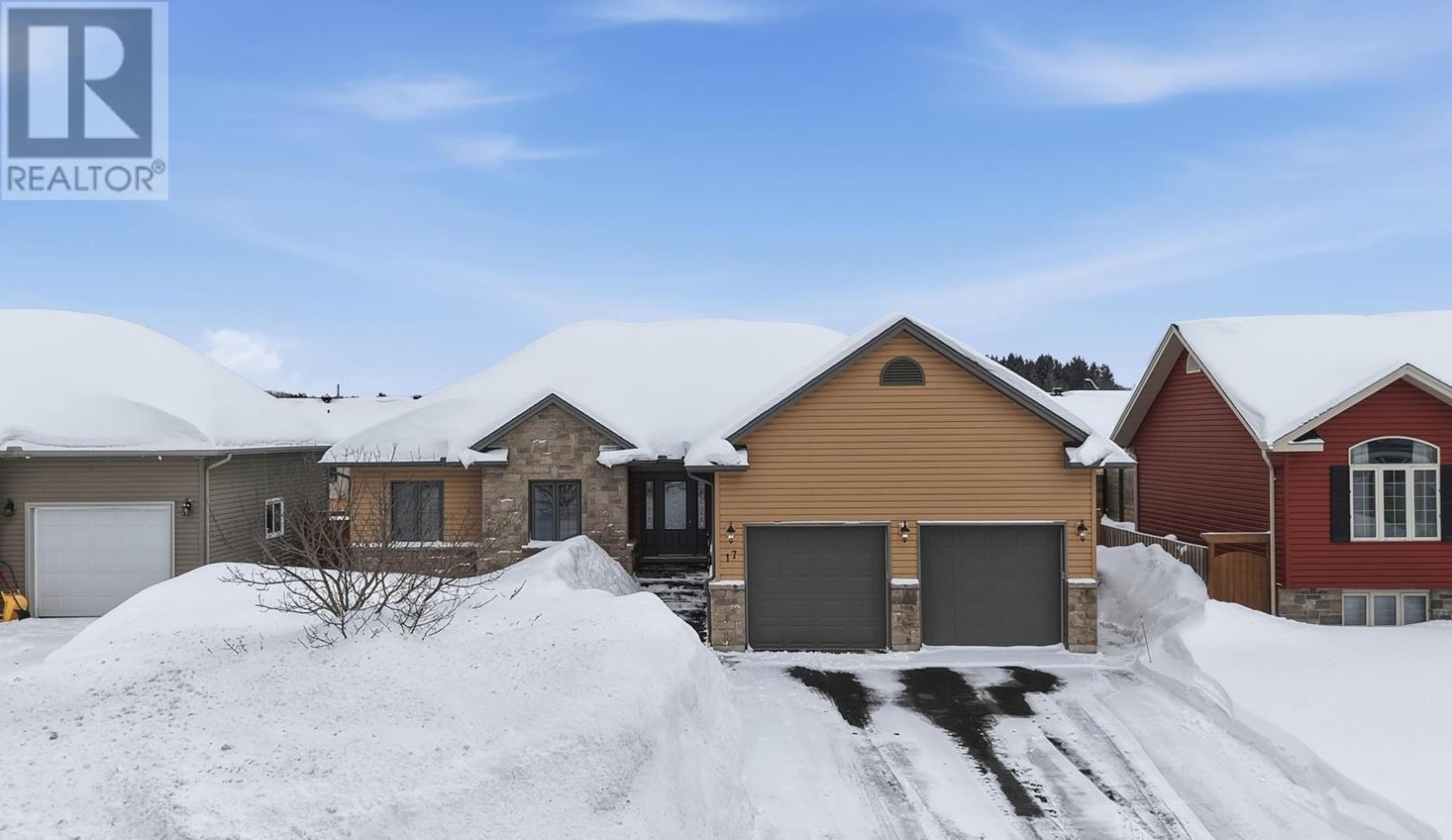 17 Konkin Ave, Sault Ste. Marie, ON - Outdoor With Facade