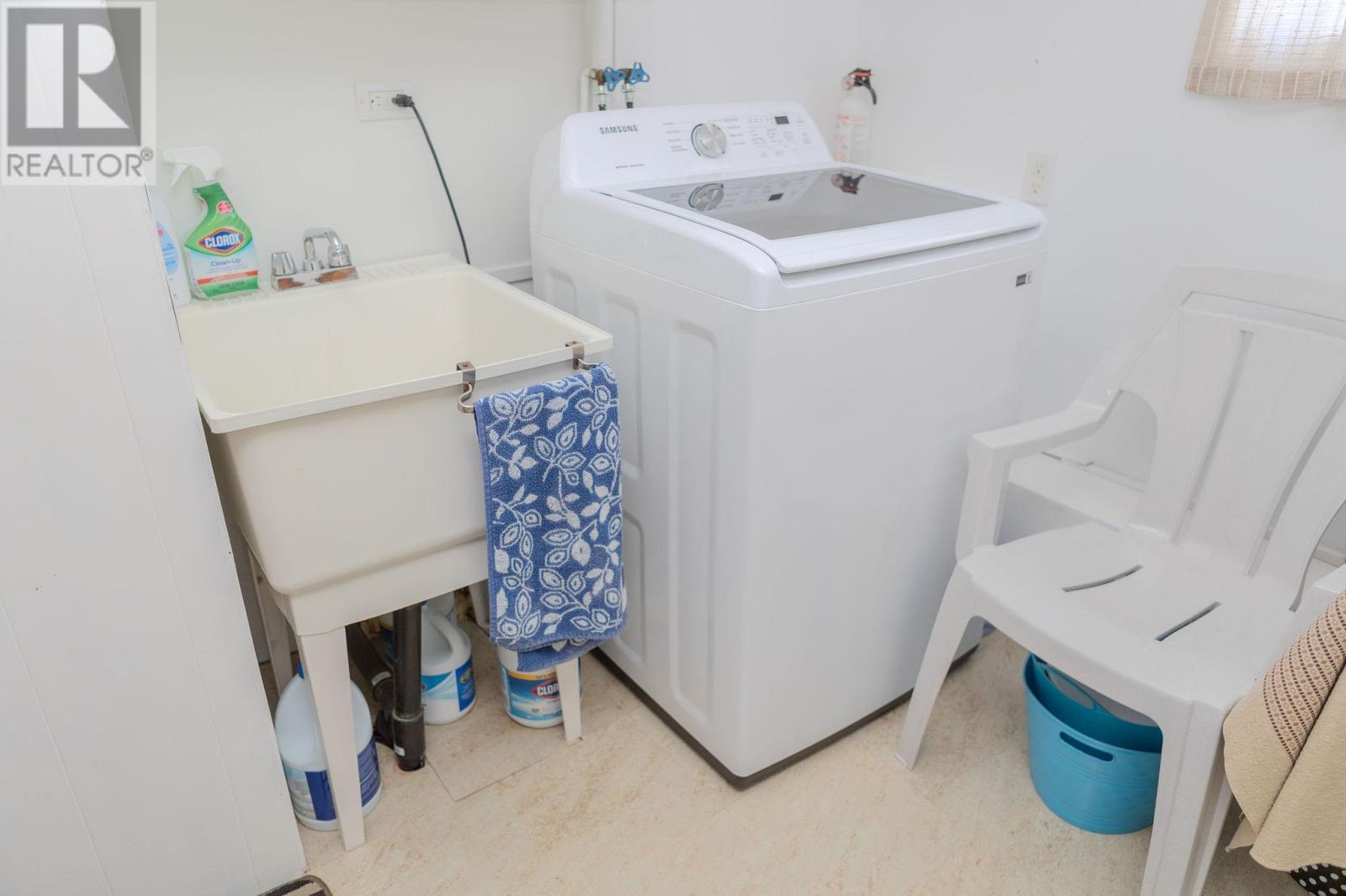 100 Old Highway 17 N # 26, Sault Ste. Marie, ON - Indoor Photo Showing Laundry Room