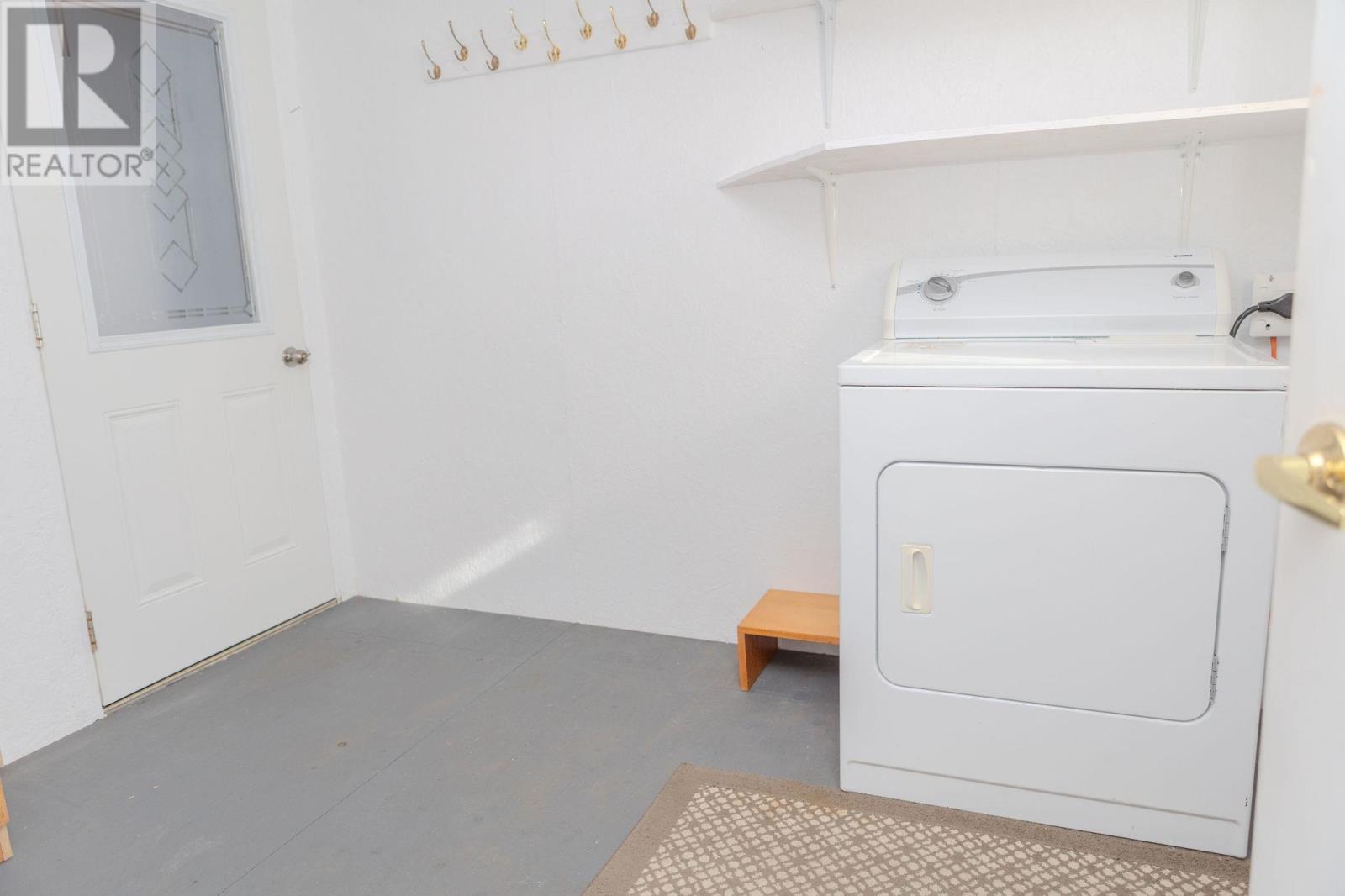 100 Old Highway 17 N # 26, Sault Ste. Marie, ON - Indoor Photo Showing Laundry Room