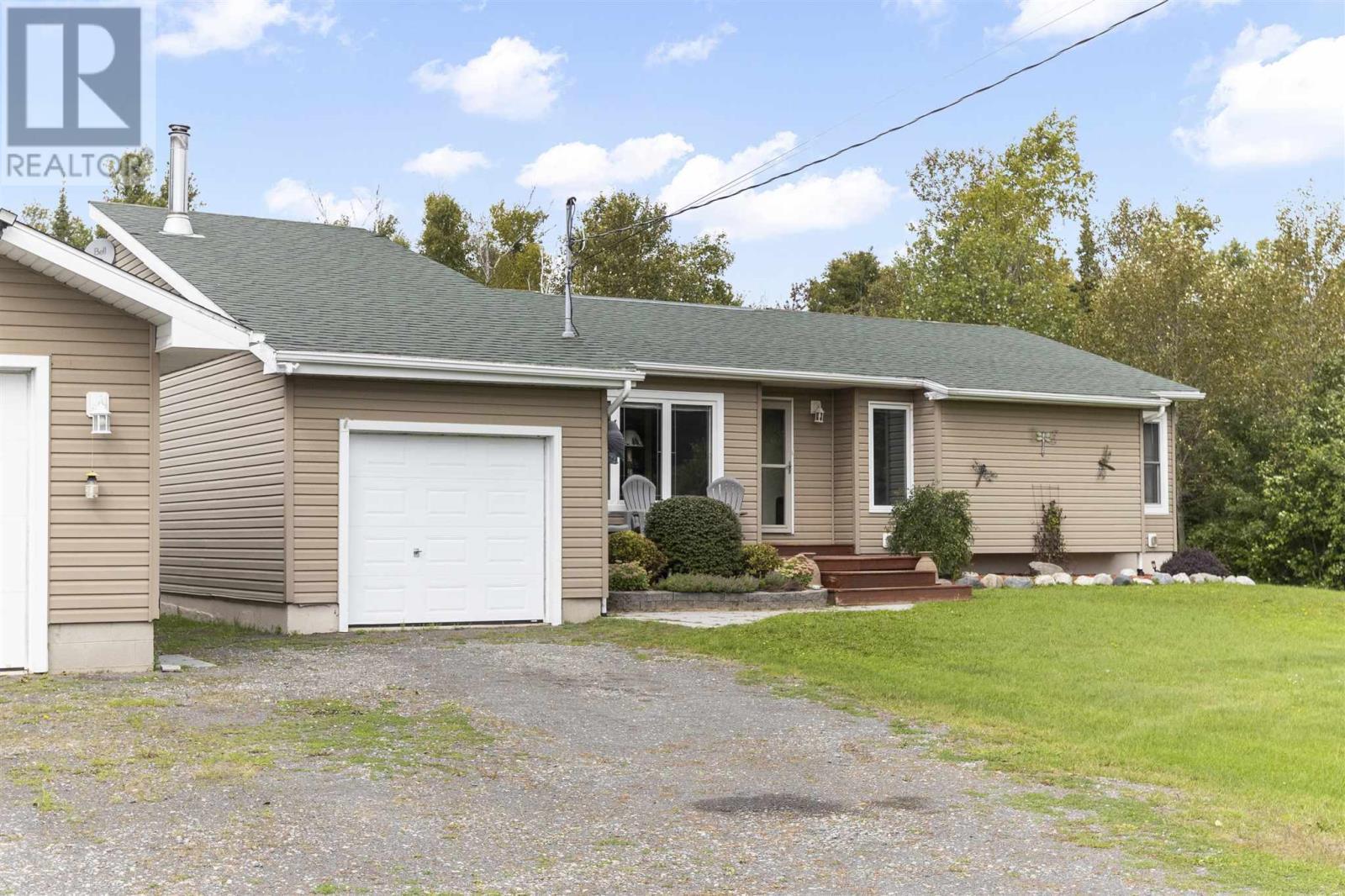 1856 F & G Line Rd, Richards Landing, ON - Outdoor