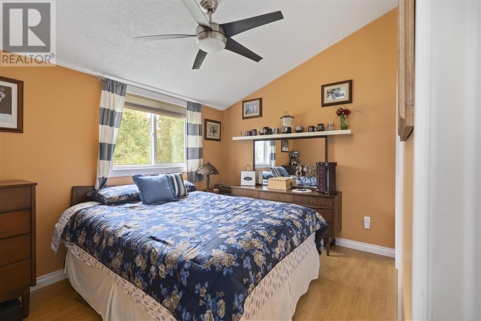 1856 F & G Line Rd, Richards Landing, ON - Indoor Photo Showing Bedroom