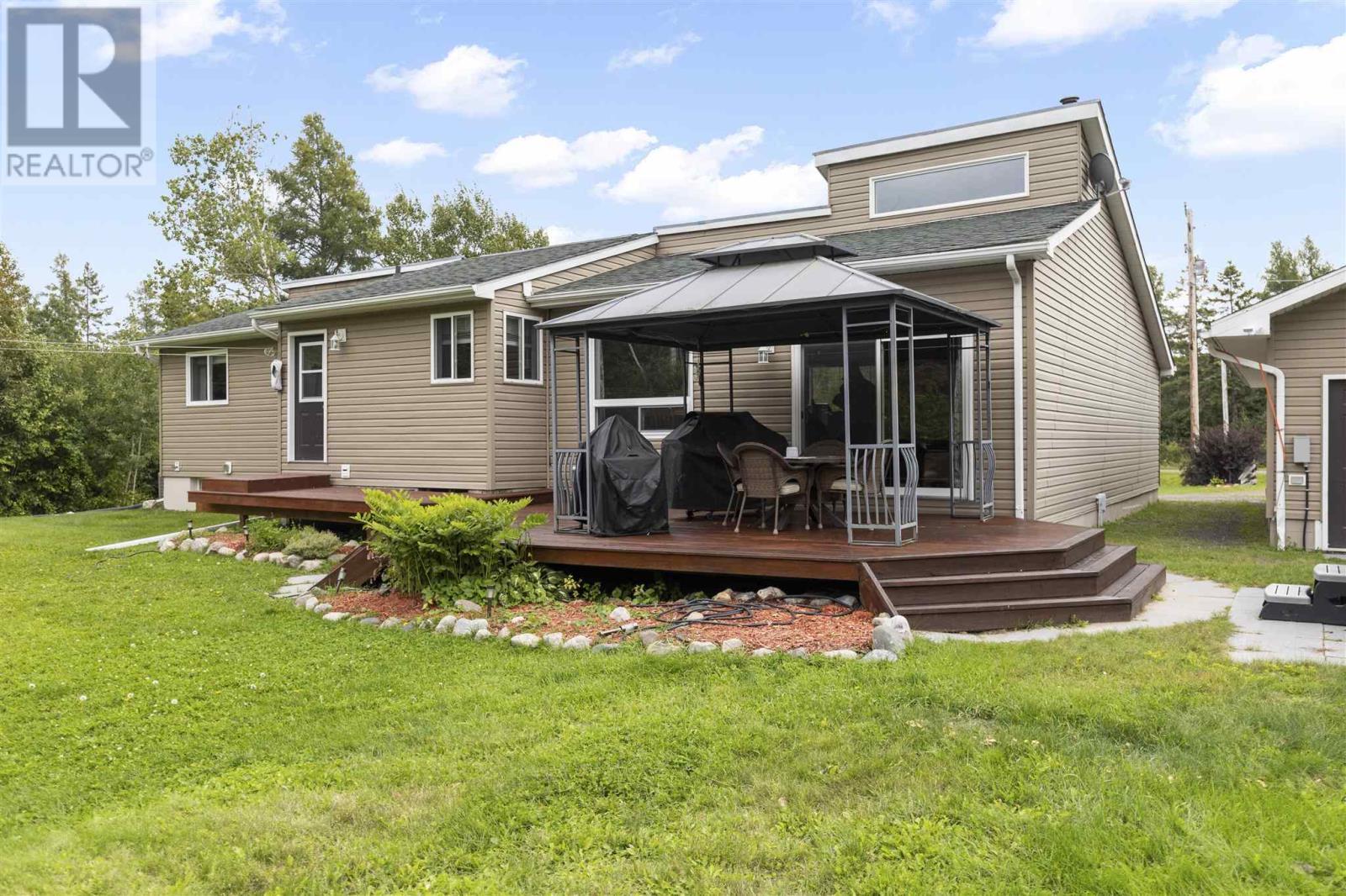 1856 F & G Line Rd, Richards Landing, ON - Outdoor With Deck Patio Veranda