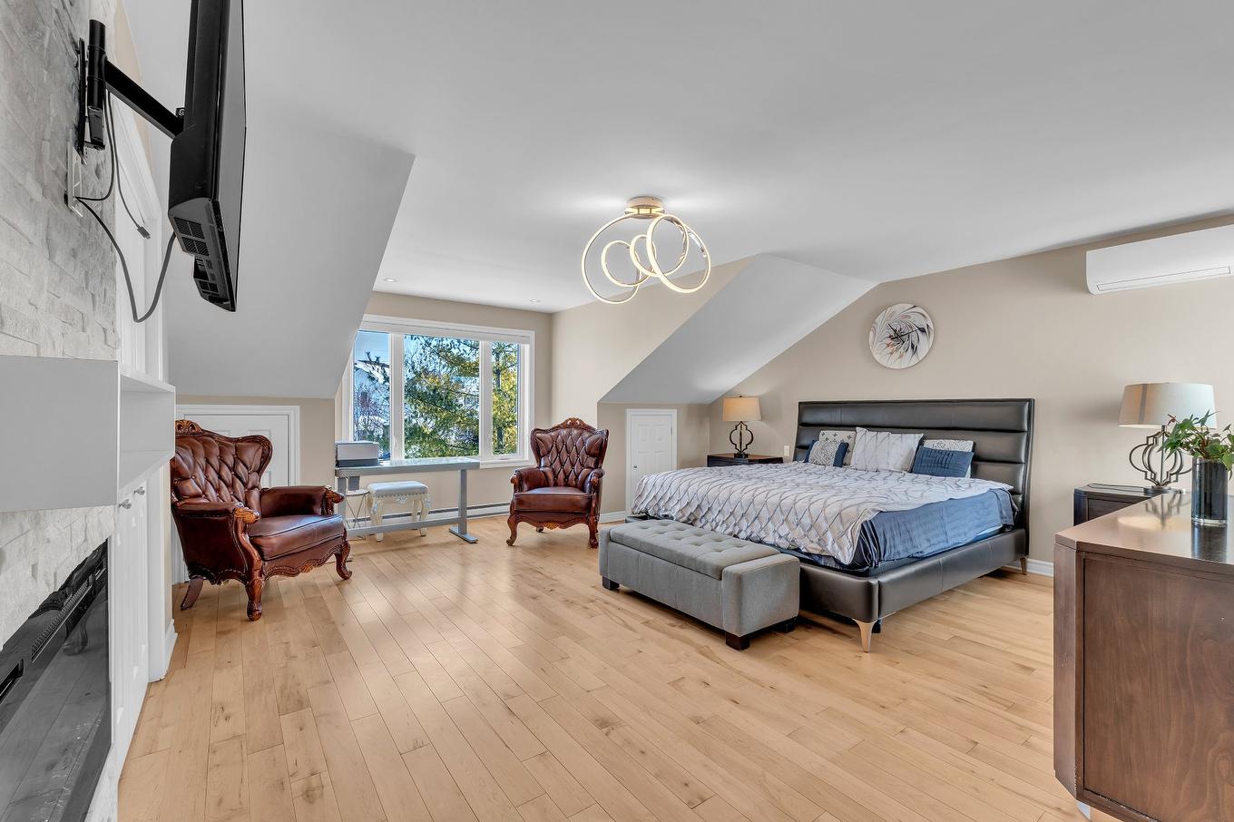 Chambre à coucher principale - 8 Rue Picasso, Notre-Dame-De-L'Île-Perrot, QC - Indoor Photo Showing Bedroom