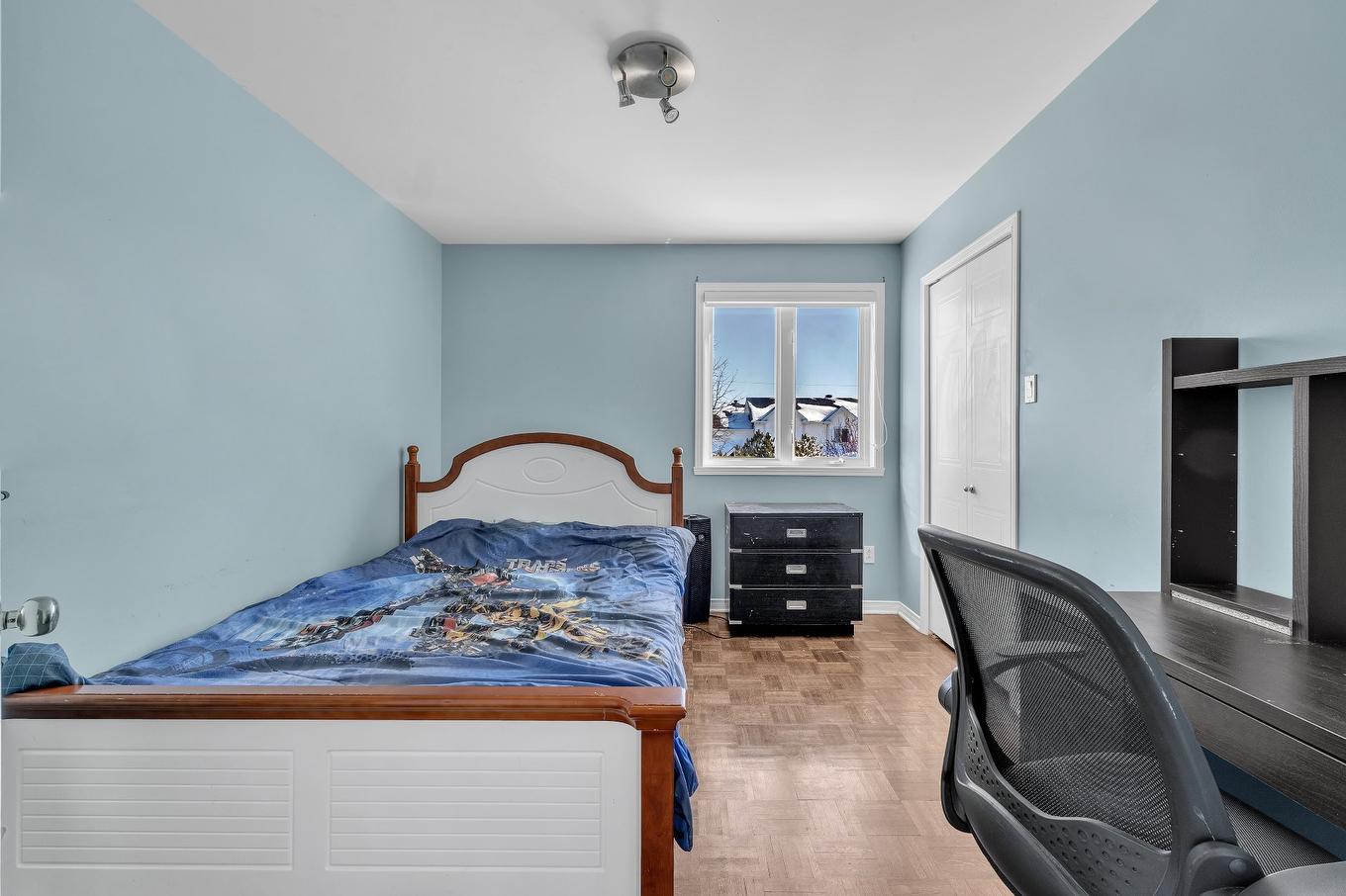 Chambre à coucher - 8 Rue Picasso, Notre-Dame-De-L'Île-Perrot, QC - Indoor Photo Showing Bedroom