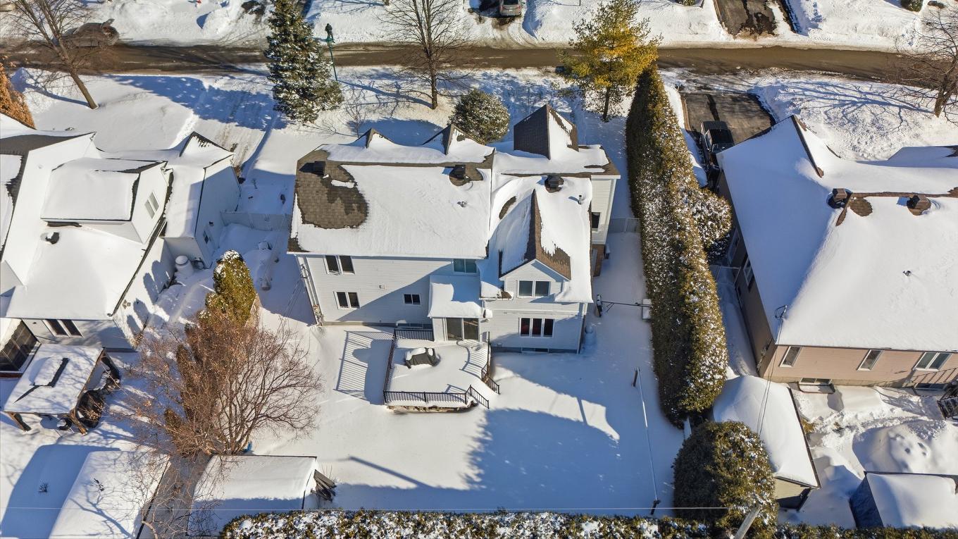 Photo aérienne - 8 Rue Picasso, Notre-Dame-De-L'Île-Perrot, QC - Outdoor With View