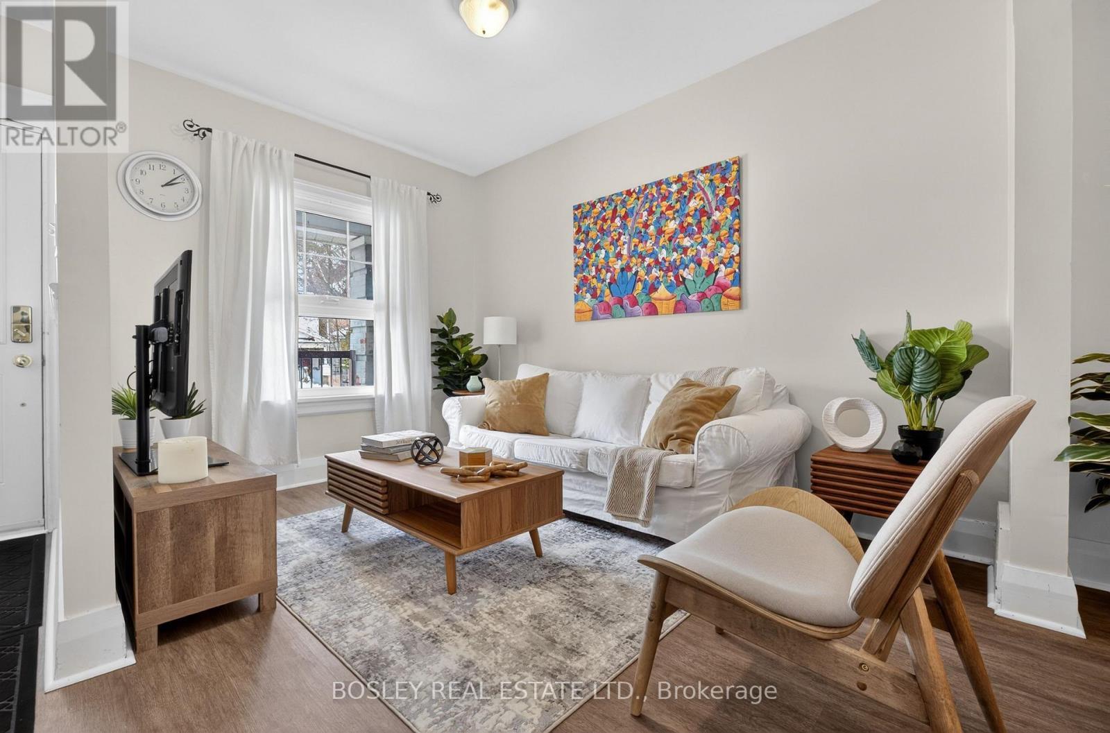 51 Bastedo Avenue, Toronto, ON - Indoor Photo Showing Living Room