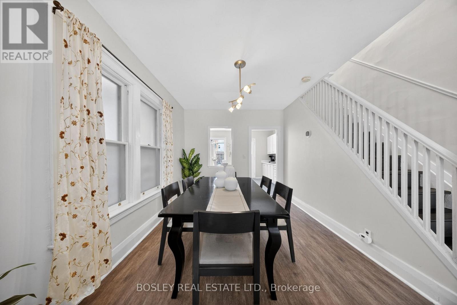 51 Bastedo Avenue, Toronto, ON - Indoor Photo Showing Dining Room