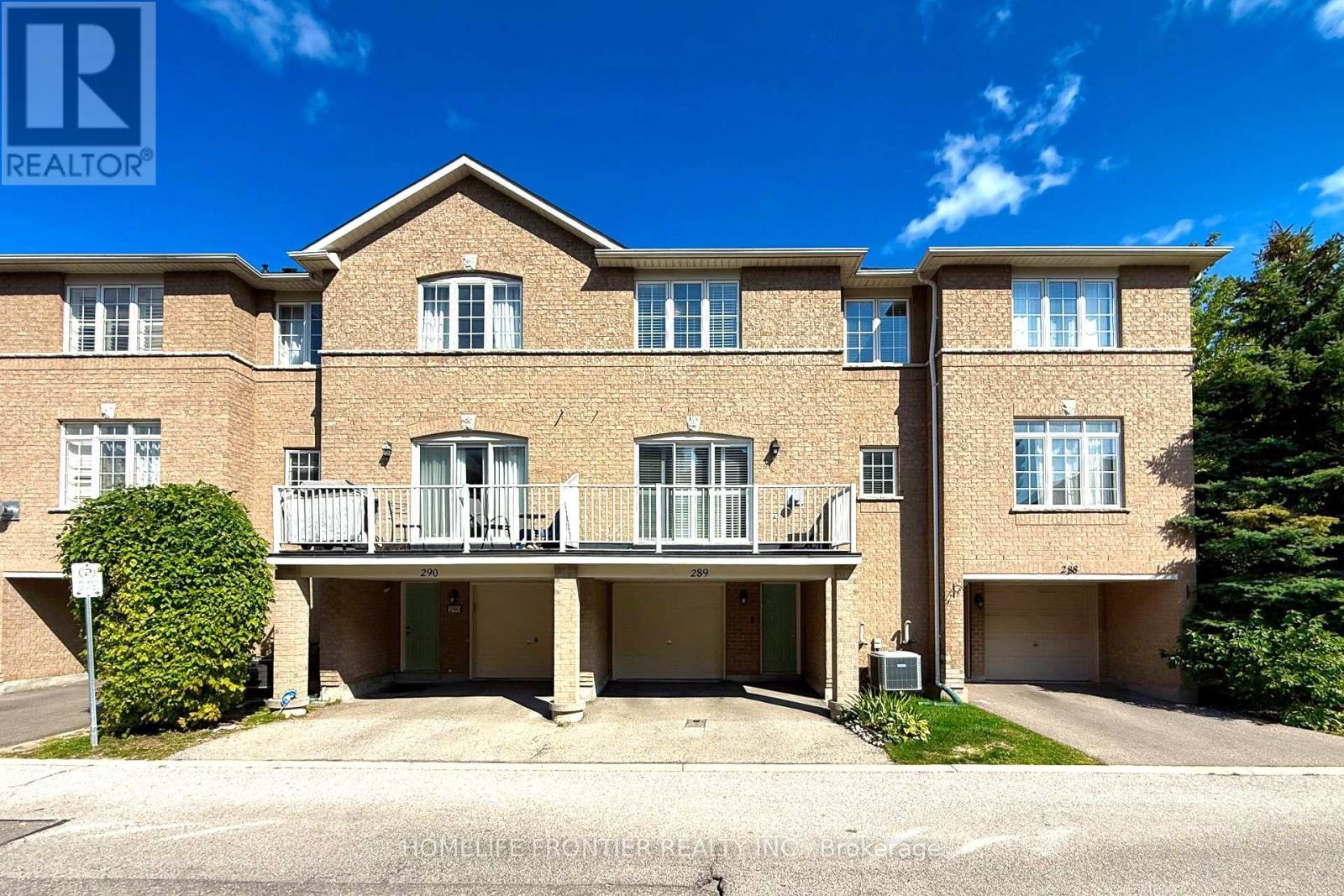 289 - 23 Observatory Lane, Richmond Hill, ON - Outdoor With Facade