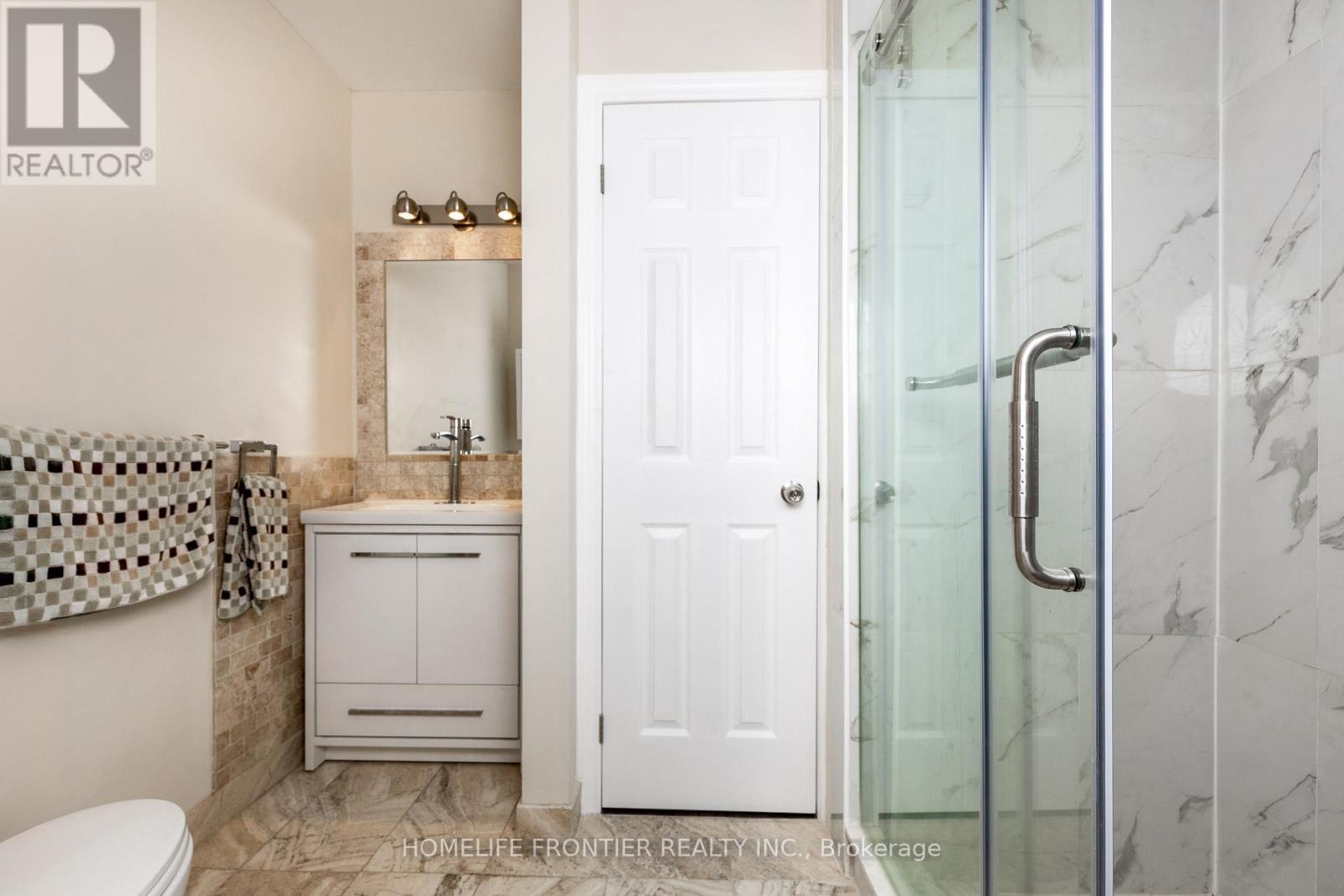 289 - 23 Observatory Lane, Richmond Hill, ON - Indoor Photo Showing Bathroom