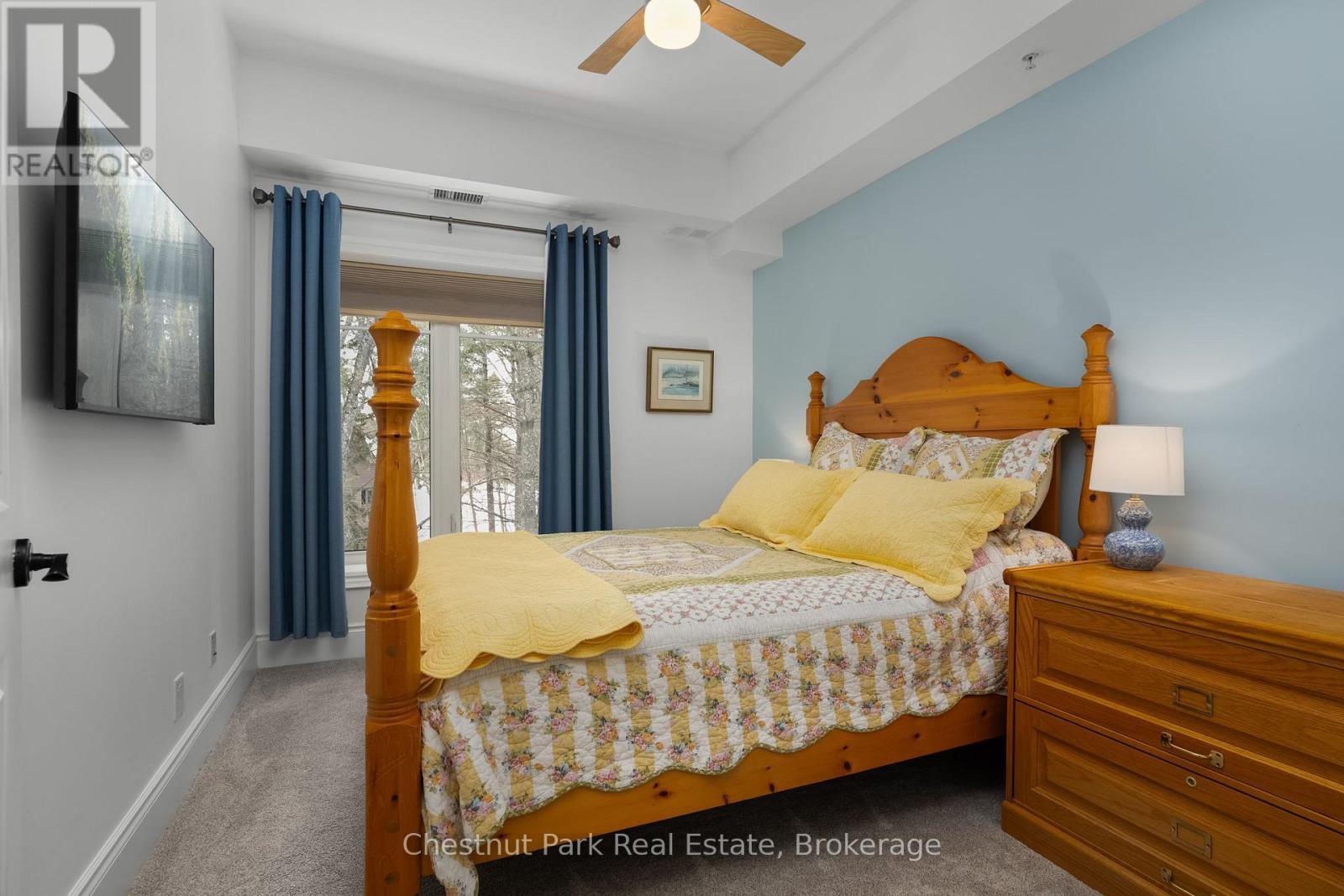 402 - 391B Manitoba Street, Bracebridge (Macaulay), ON - Indoor Photo Showing Bedroom