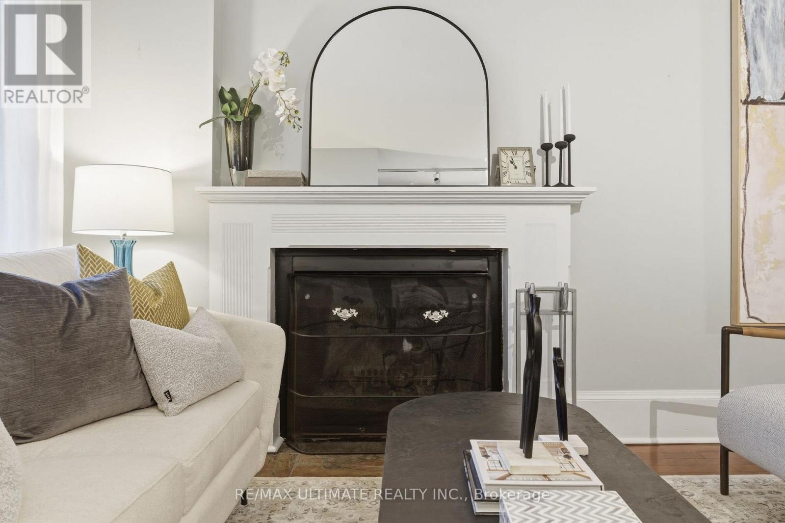 27 Osborne Avenue, Toronto, ON - Indoor Photo Showing Living Room With Fireplace