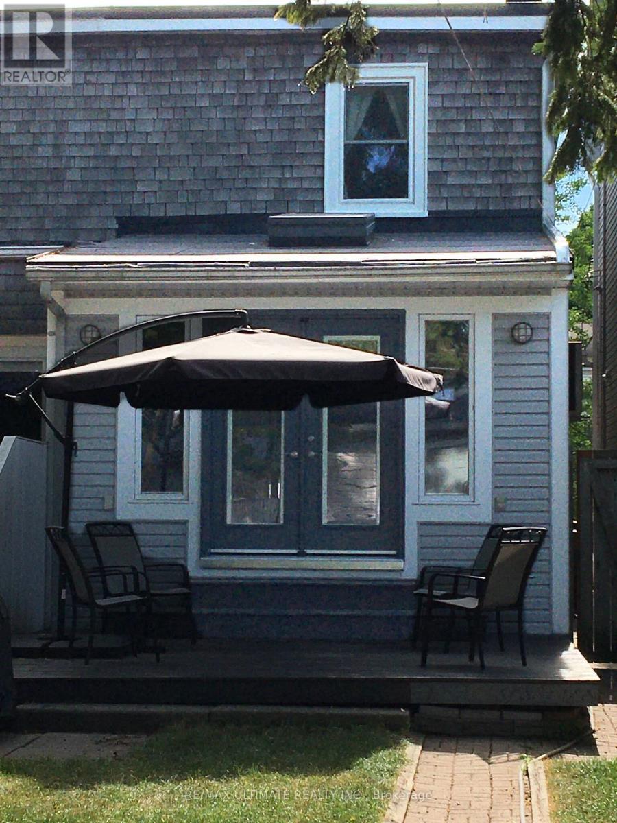 27 Osborne Avenue, Toronto, ON - Outdoor