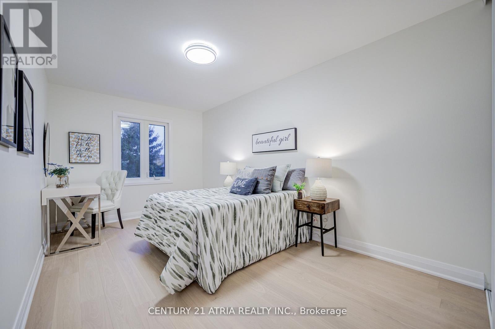 10 - 590 Sandhurst Circle, Toronto, ON - Indoor Photo Showing Bedroom