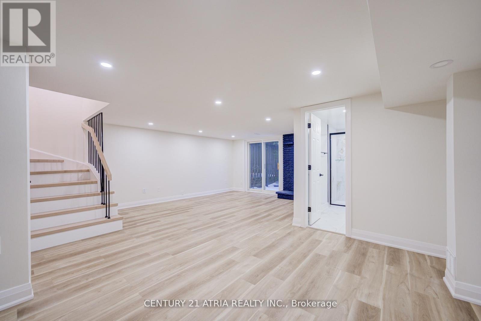 10 - 590 Sandhurst Circle, Toronto, ON - Indoor Photo Showing Other Room