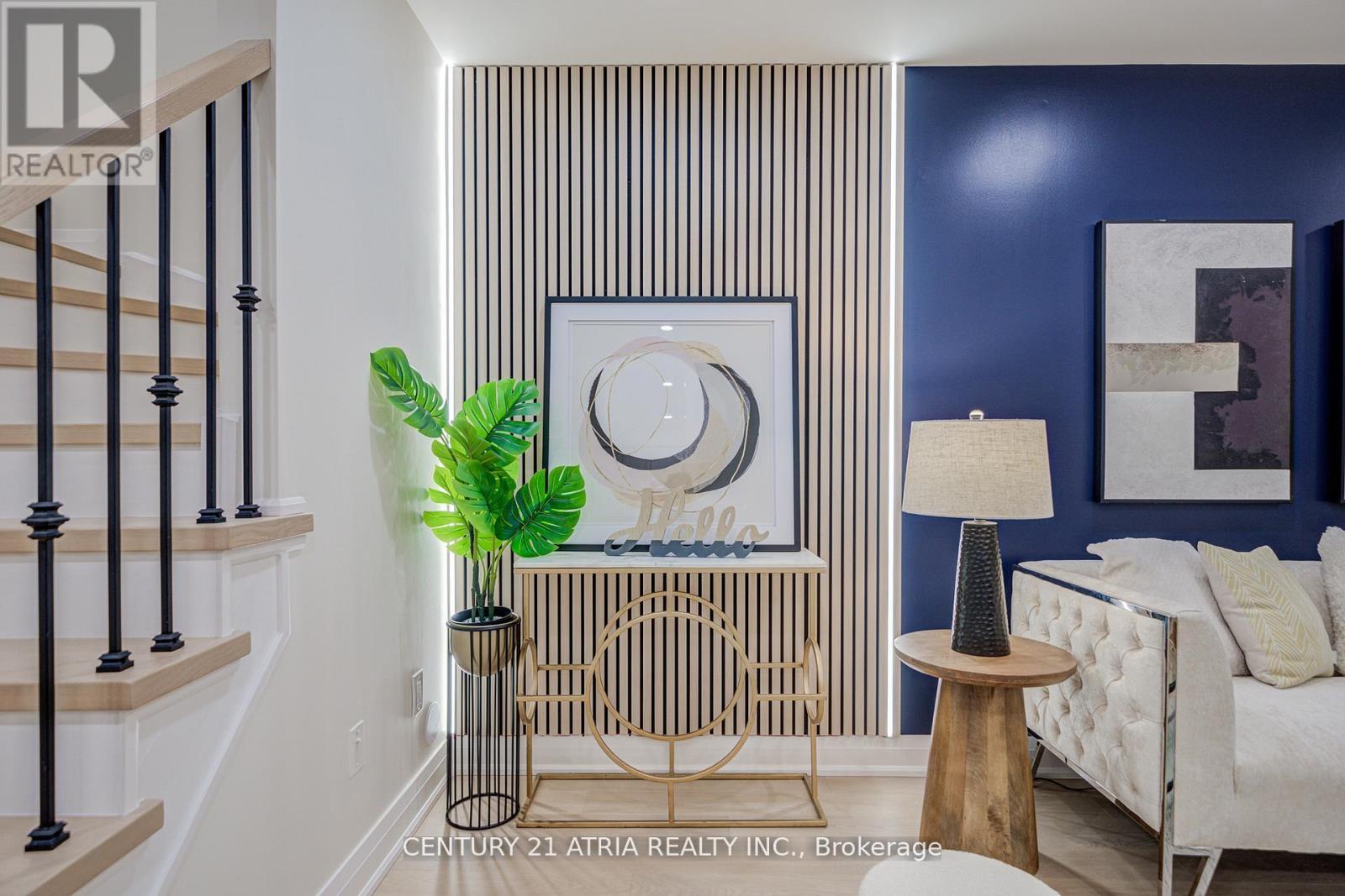 10 - 590 Sandhurst Circle, Toronto, ON - Indoor Photo Showing Other Room