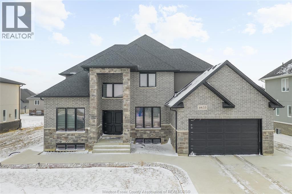 4433 Belmont, Comber, ON - Outdoor