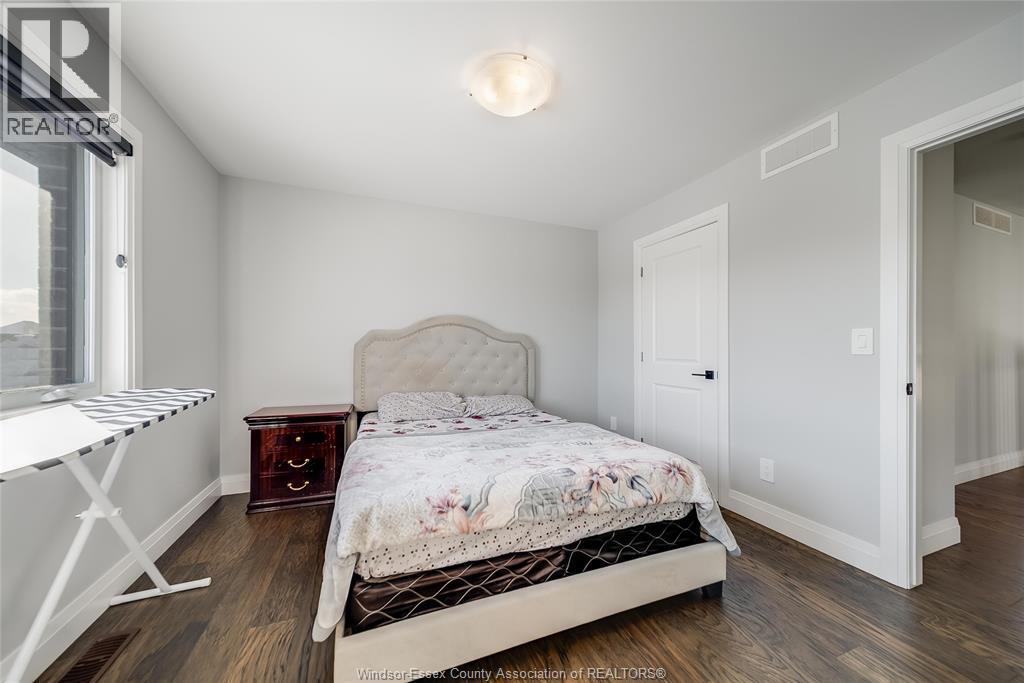 4433 Belmont, Comber, ON - Indoor Photo Showing Bedroom