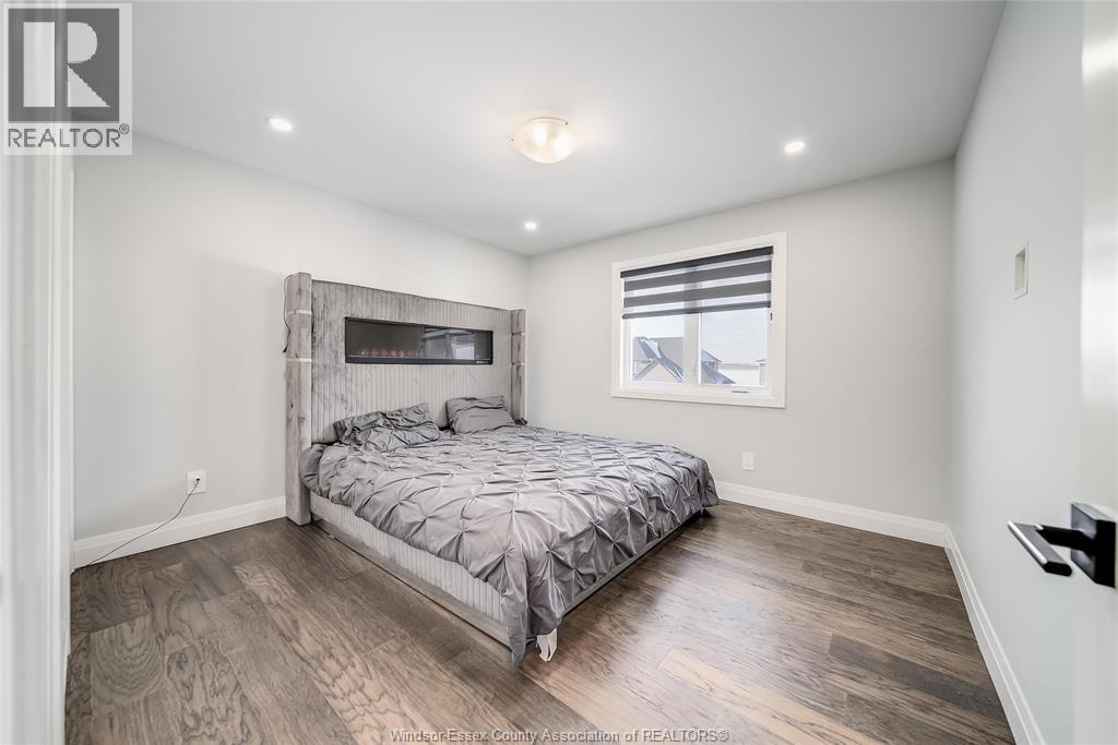 4433 Belmont, Comber, ON - Indoor Photo Showing Bedroom
