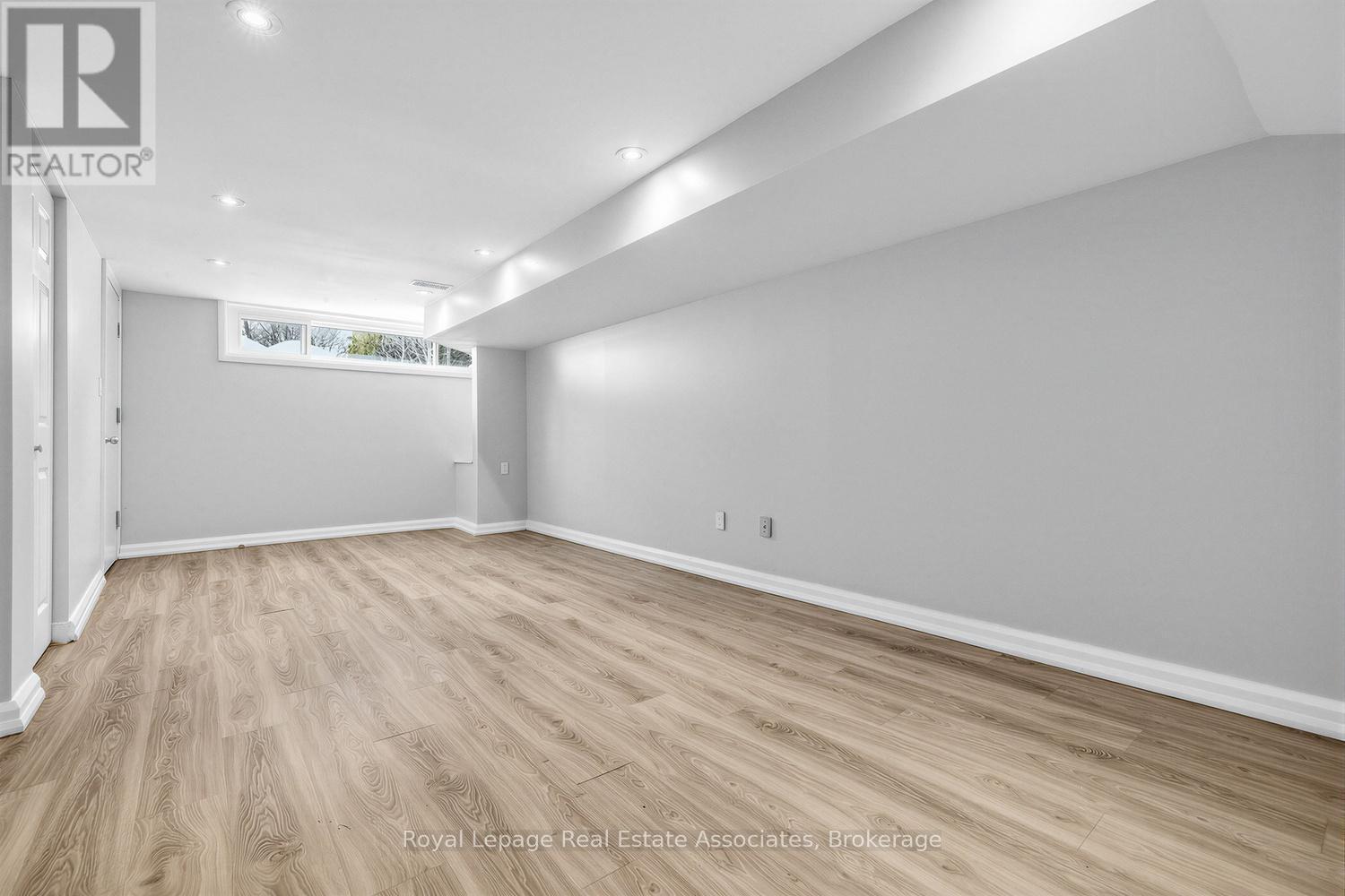 273 Bluegrass Boulevard, Richmond Hill, ON - Indoor Photo Showing Other Room