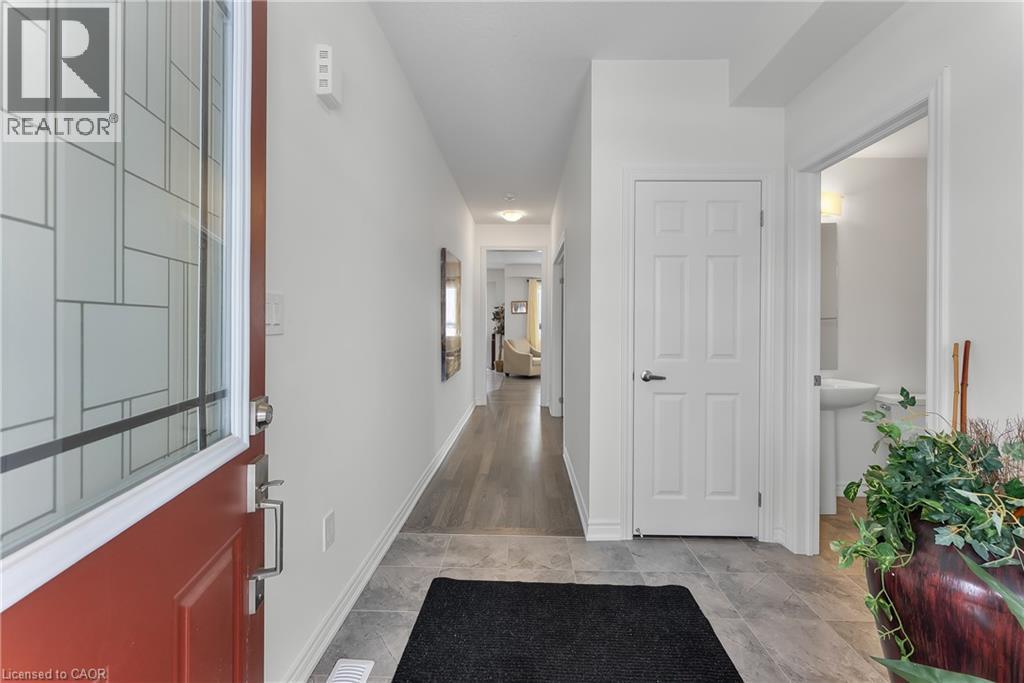 229 Vanilla Trail, Thorold, ON - Indoor Photo Showing Other Room