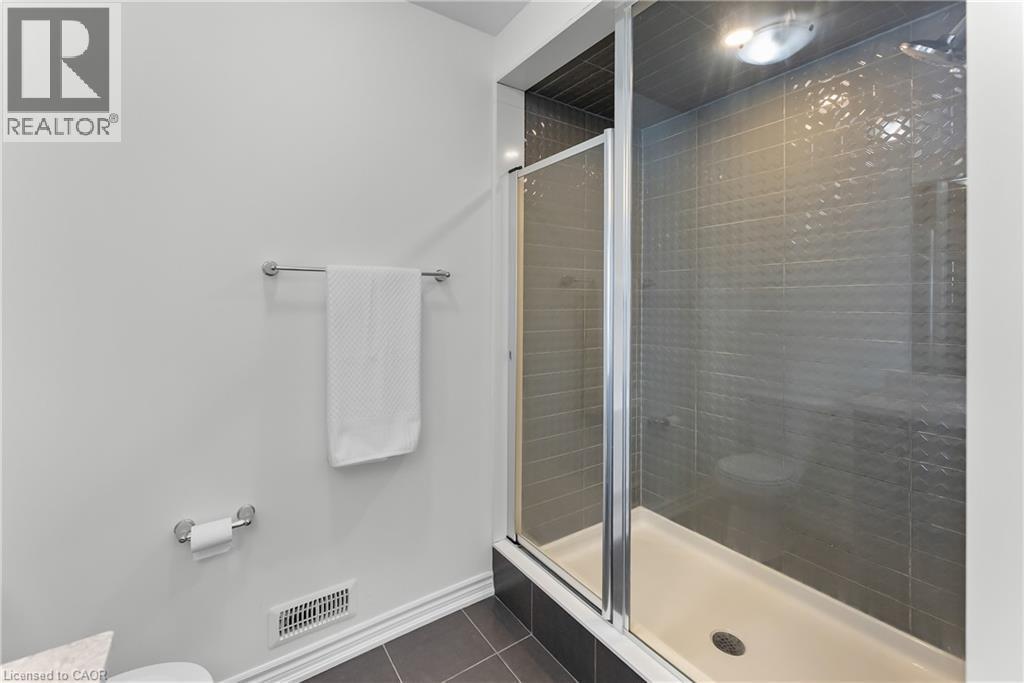 229 Vanilla Trail, Thorold, ON - Indoor Photo Showing Bathroom