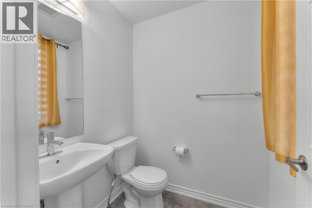 229 Vanilla Trail, Thorold, ON - Indoor Photo Showing Bathroom