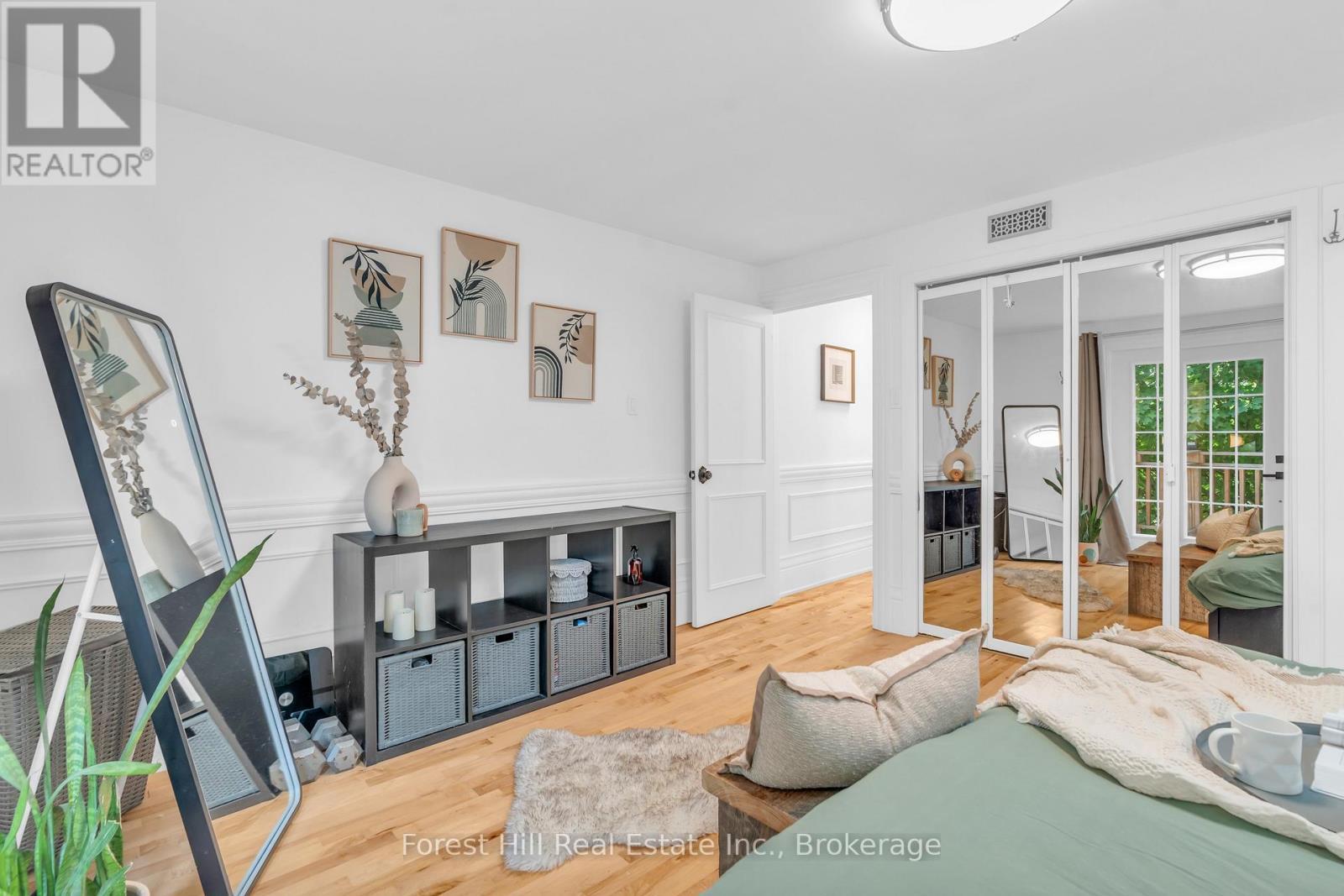 161 Herbert Street, Waterloo, ON - Indoor