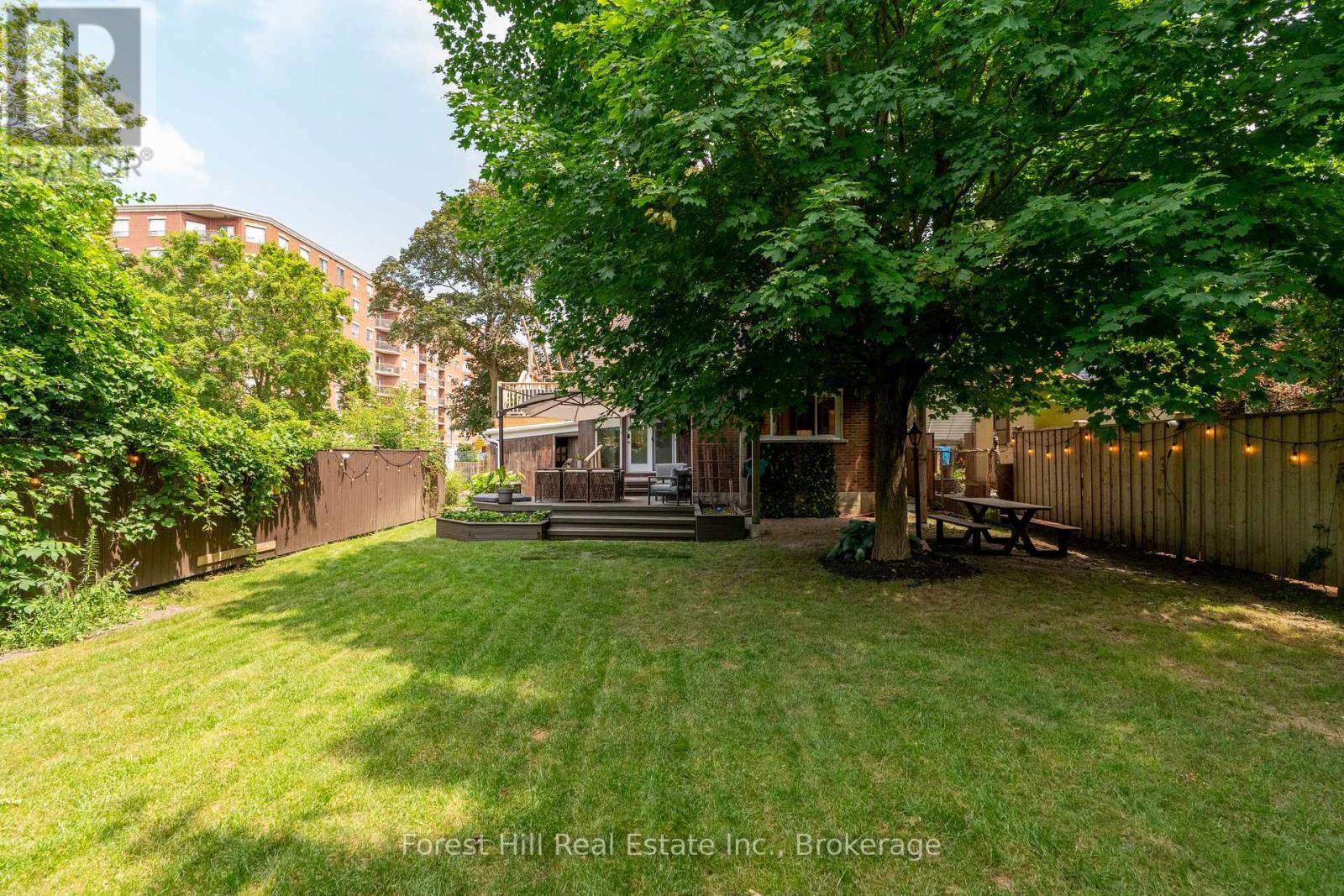 161 Herbert Street, Waterloo, ON - Outdoor