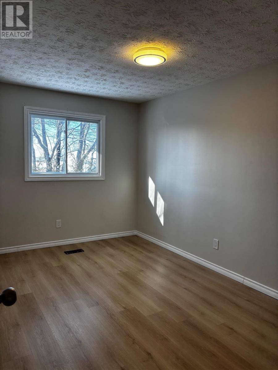 63 Frobel Dr, Elliot Lake, ON - Indoor Photo Showing Other Room