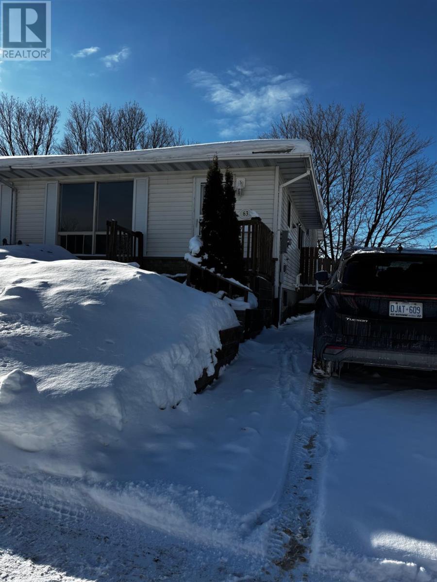 63 Frobel Dr, Elliot Lake, ON - Outdoor