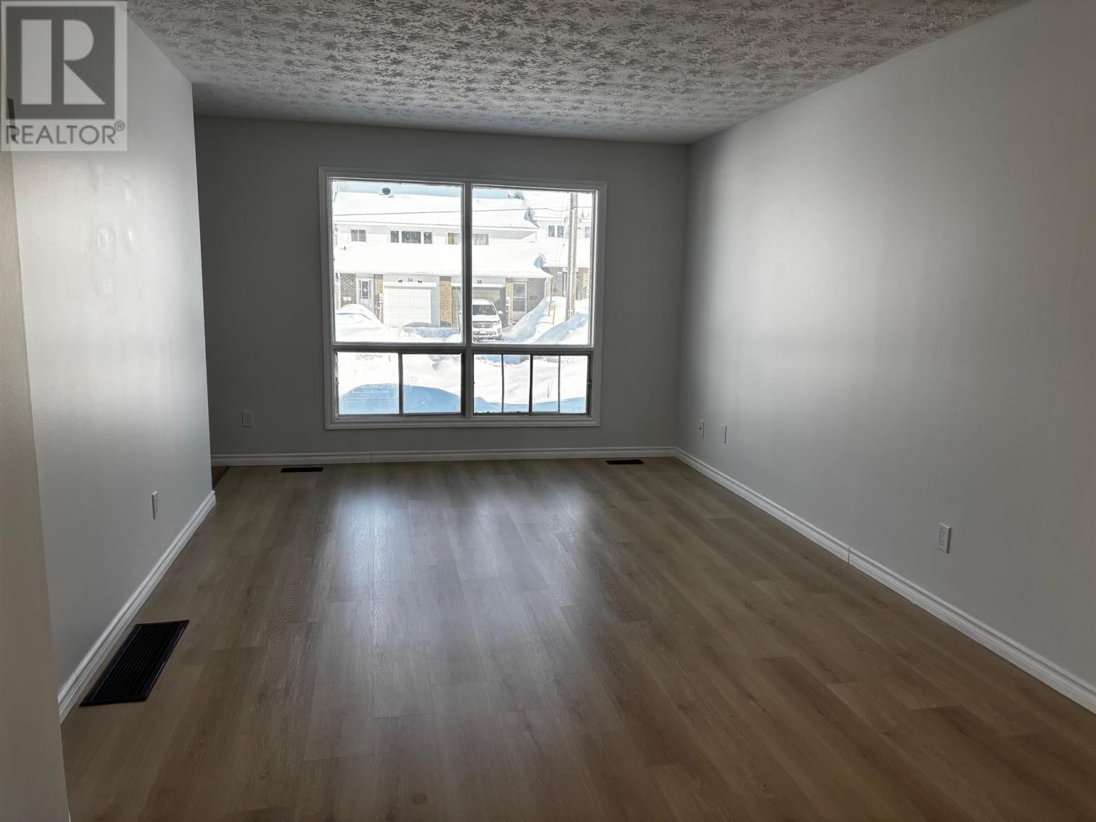 63 Frobel Dr, Elliot Lake, ON - Indoor Photo Showing Other Room