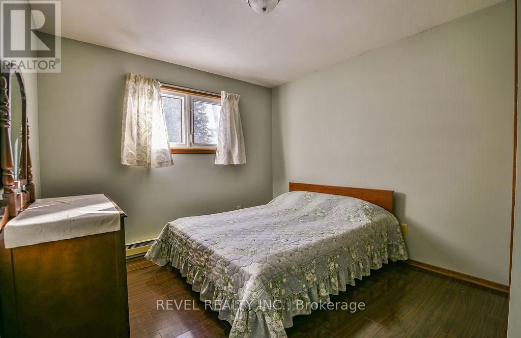 213 Rekela Street N, Timmins (Porcupine - West), ON - Indoor Photo Showing Bedroom