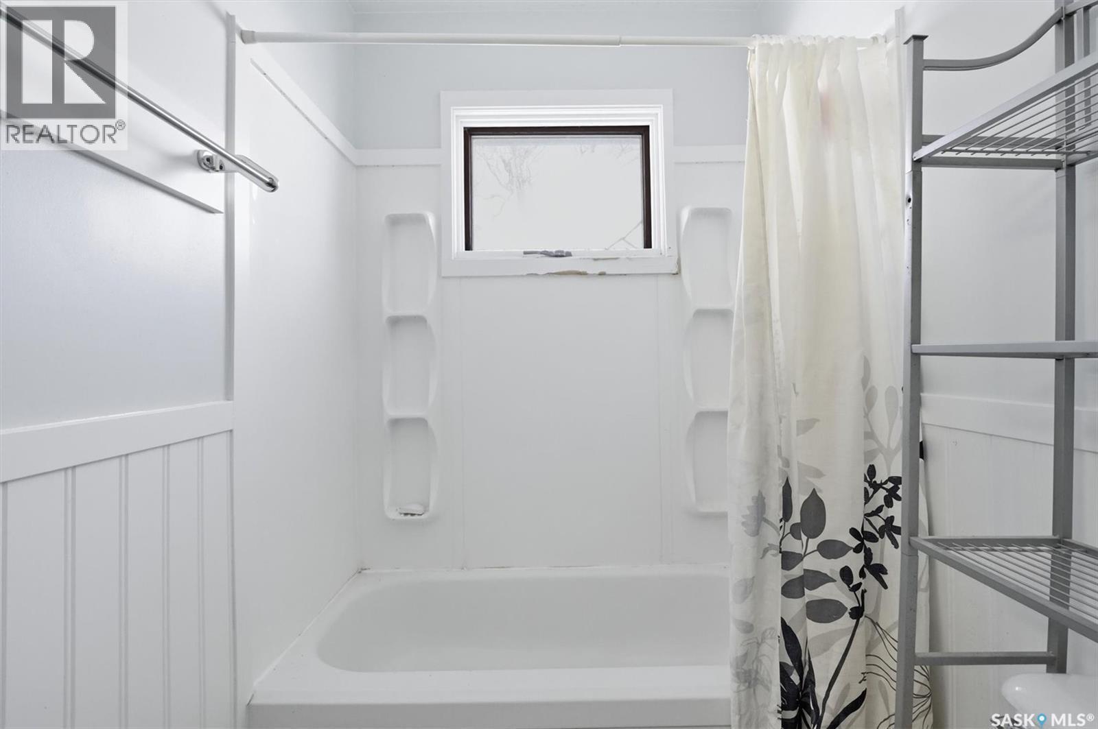 Lomaszkiewicz Acreage, Aberdeen Rm No. 373, SK - Indoor Photo Showing Bathroom