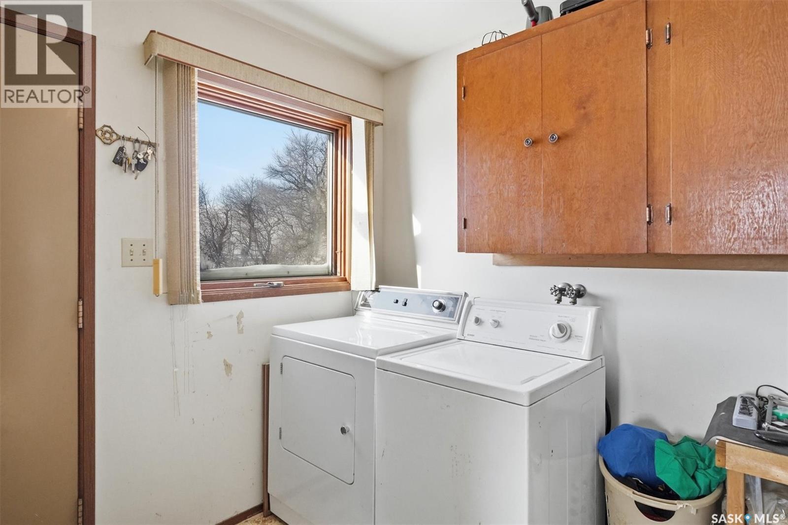 Lomaszkiewicz Acreage, Aberdeen Rm No. 373, SK - Indoor Photo Showing Laundry Room